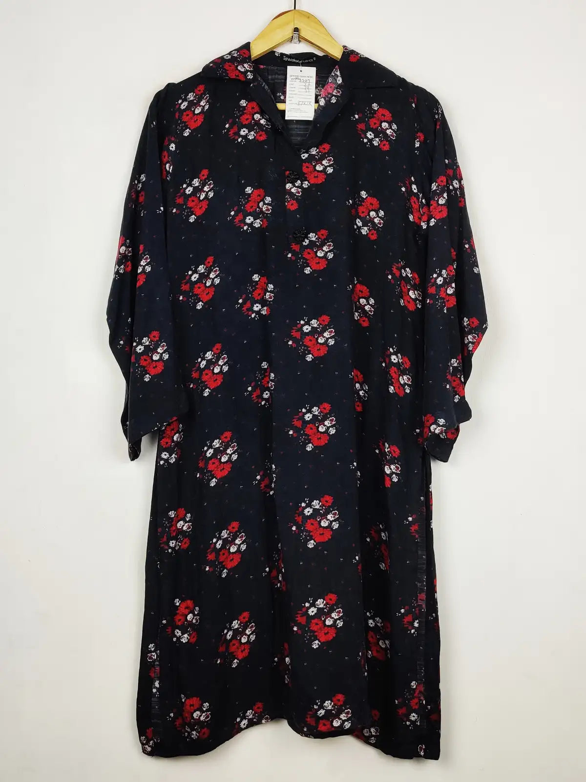 Buy online pre-used pre-loved 100% authentic & Original branded Tawakal (WBK-3327) available in Pakistan. Top international brands avilable.