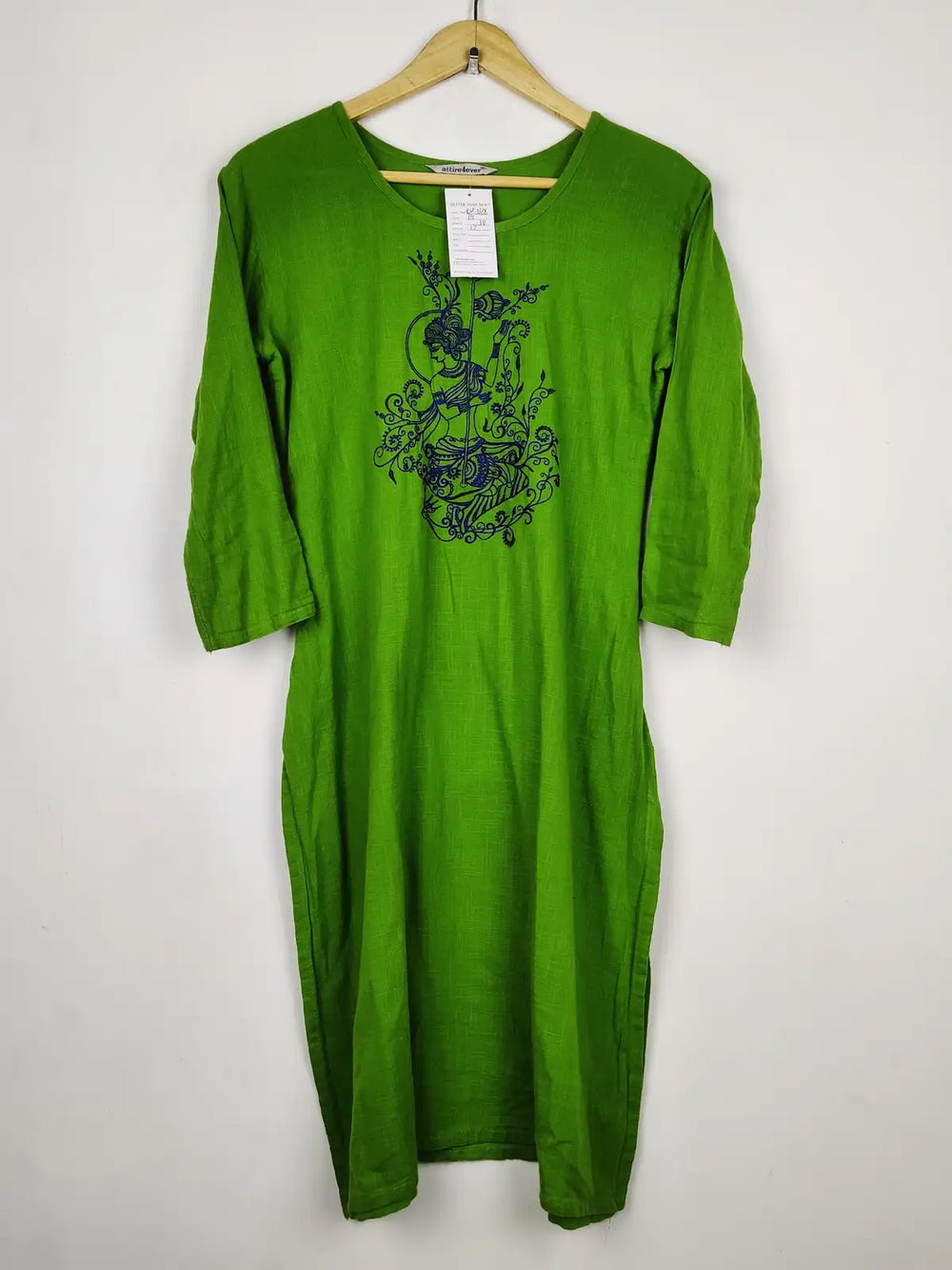 Buy online pre-used pre-loved 100% authentic & Original branded Attire 4Ever (WBK-3338) available in Pakistan. Top international brands avilable.