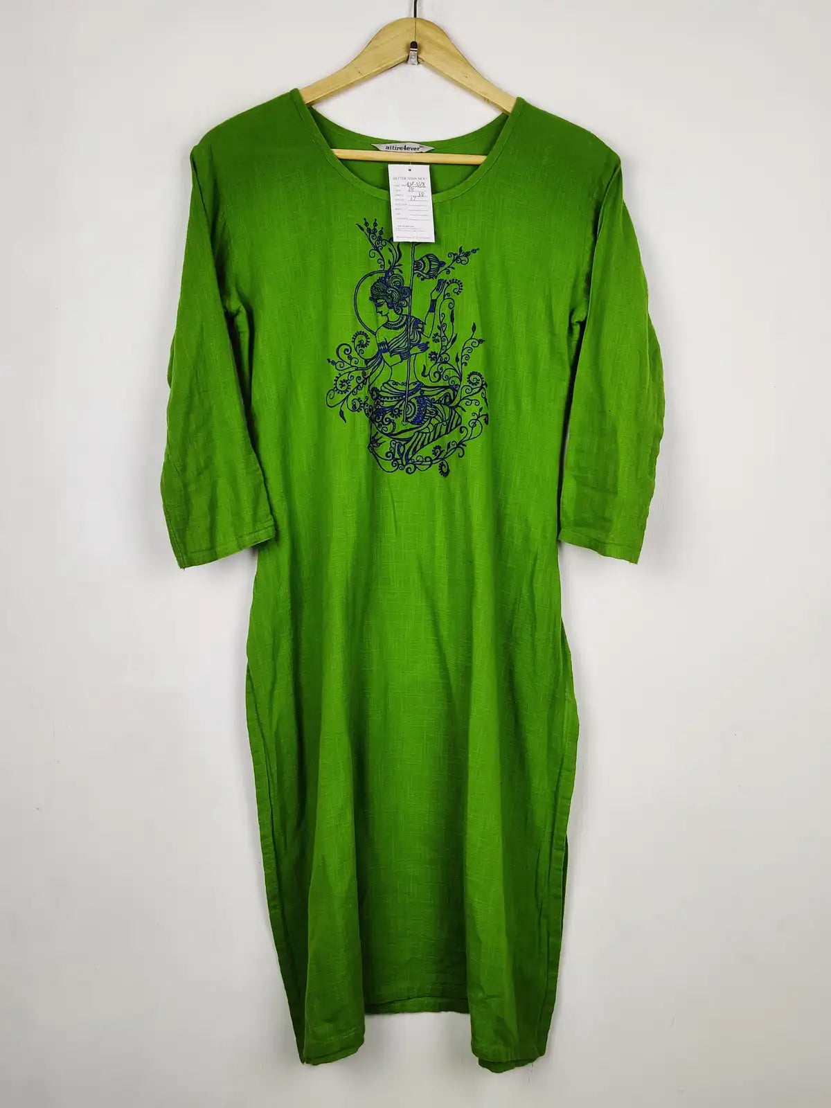 Buy online pre-used pre-loved 100% authentic & Original branded Attire 4Ever (WBK-3338) available in Pakistan. Top international brands avilable.