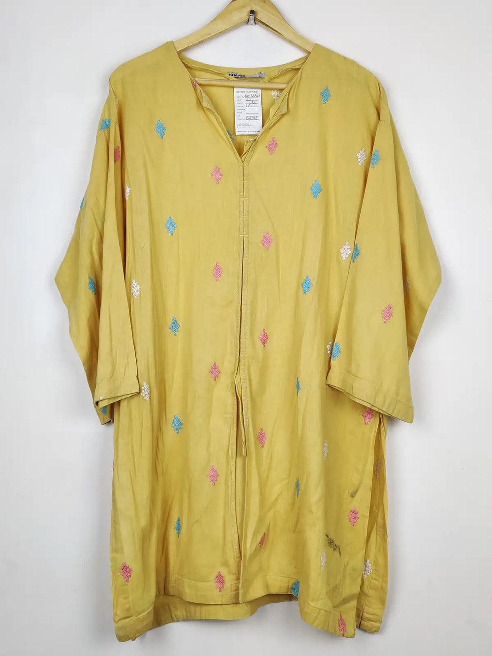 Buy online pre-used pre-loved 100% authentic & Original branded Khaadi (WBK-3350) available in Pakistan. Top international brands avilable.