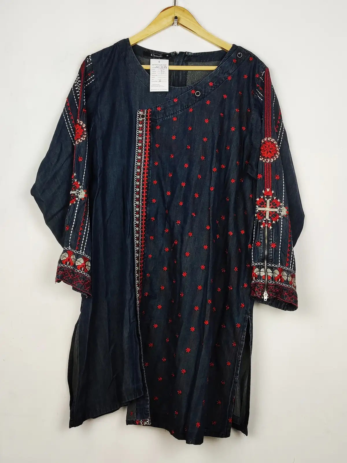 Buy online pre-used pre-loved 100% authentic & Original branded Khaadi (WBK-3384) available in Pakistan. Top international brands avilable.