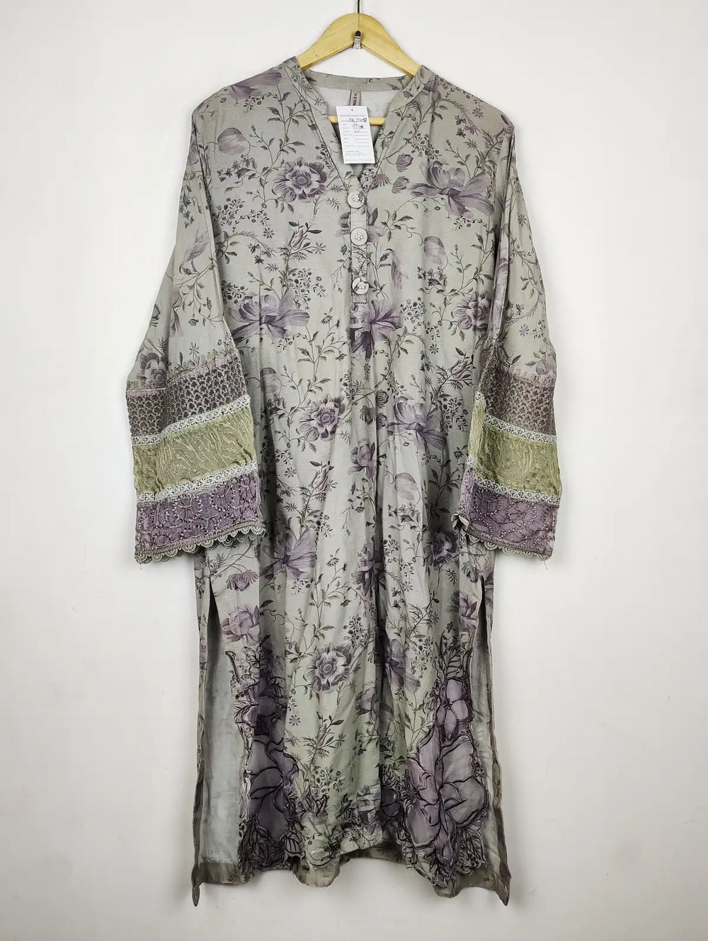 Buy online pre-used pre-loved 100% authentic & Original branded Ethnic (WBK-3408) available in Pakistan. Top international brands avilable.