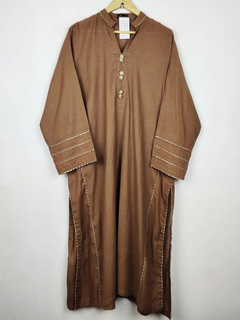 Buy online pre-used pre-loved 100% authentic & Original branded Sabihas (WBK-3412) available in Pakistan. Top international brands avilable.