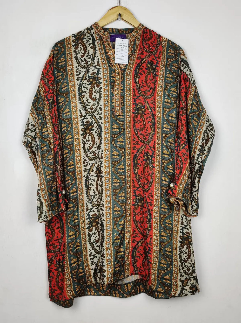 Buy online pre-used pre-loved 100% authentic & Original branded Sana Safinaz (WBK-3423) available in Pakistan. Top international brands avilable.
