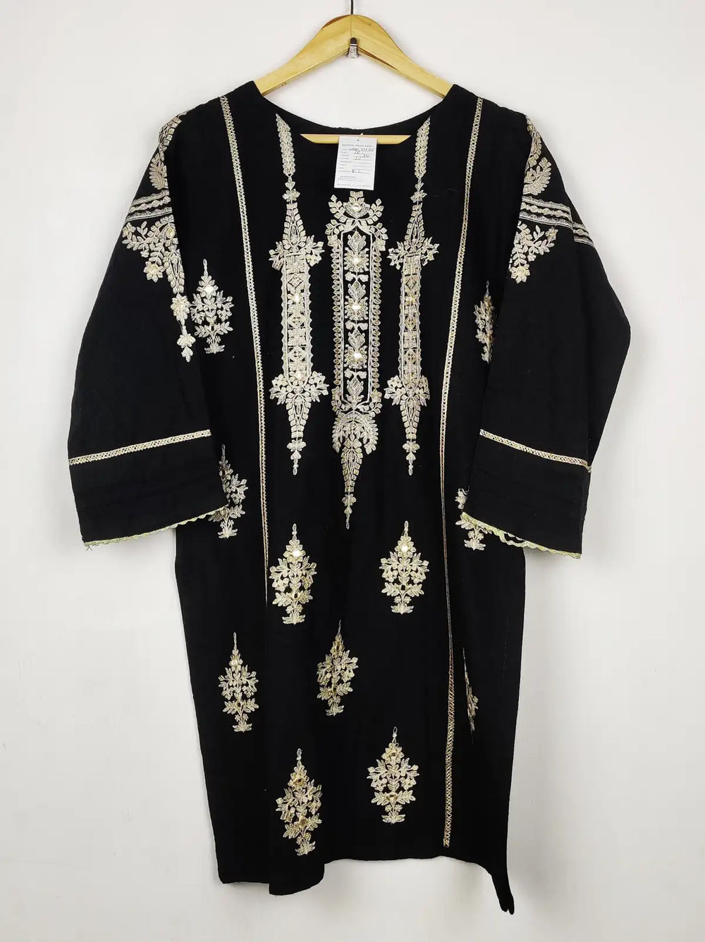 Buy online pre-used pre-loved 100% authentic & Original branded Unknown Brand (WBK-3425) available in Pakistan. Top international brands avilable.