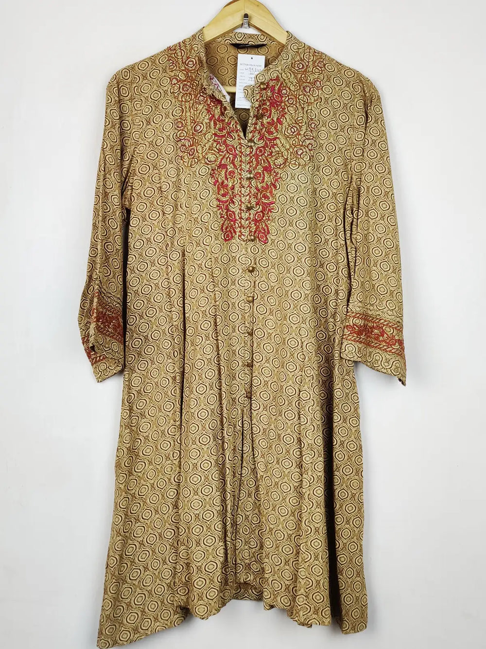 Buy online pre-used pre-loved 100% authentic & Original branded Ethnic (WBK-3431) available in Pakistan. Top international brands avilable.