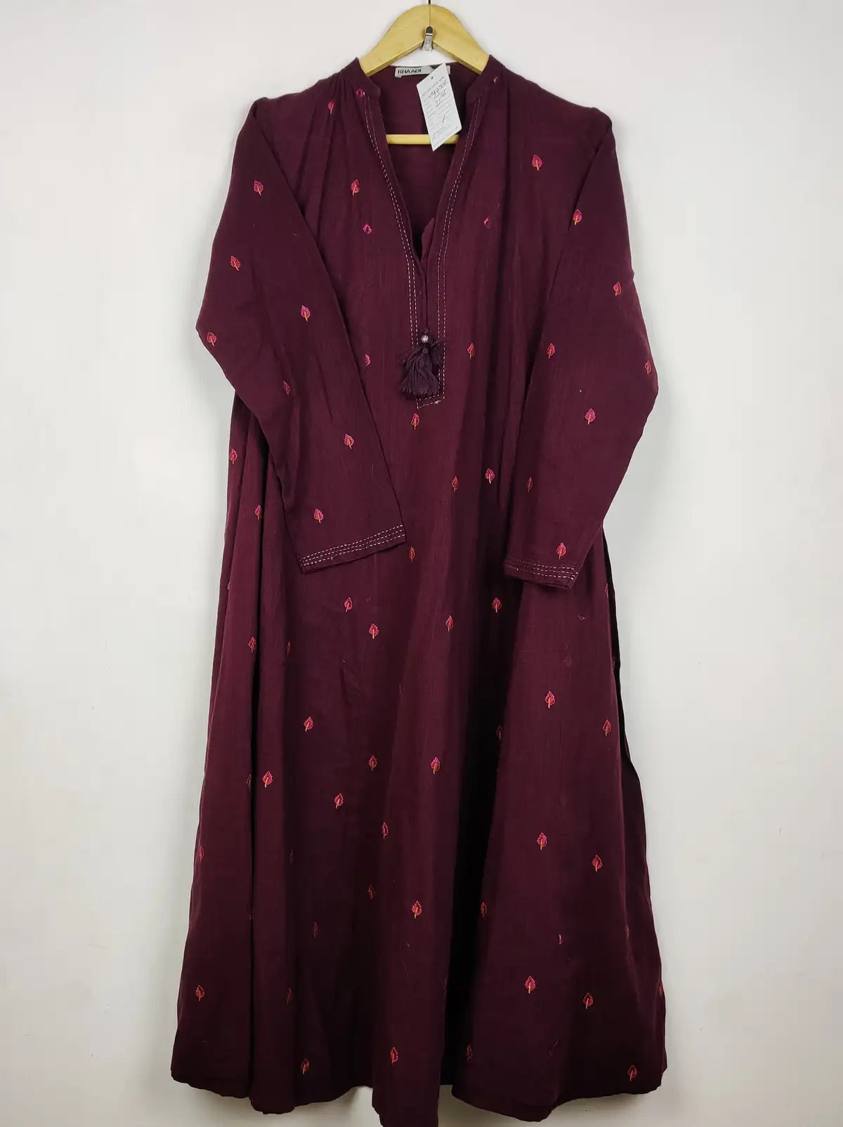 Buy online pre-used pre-loved 100% authentic & Original branded Khaadi (WBK-3442) available in Pakistan. Top international brands avilable.