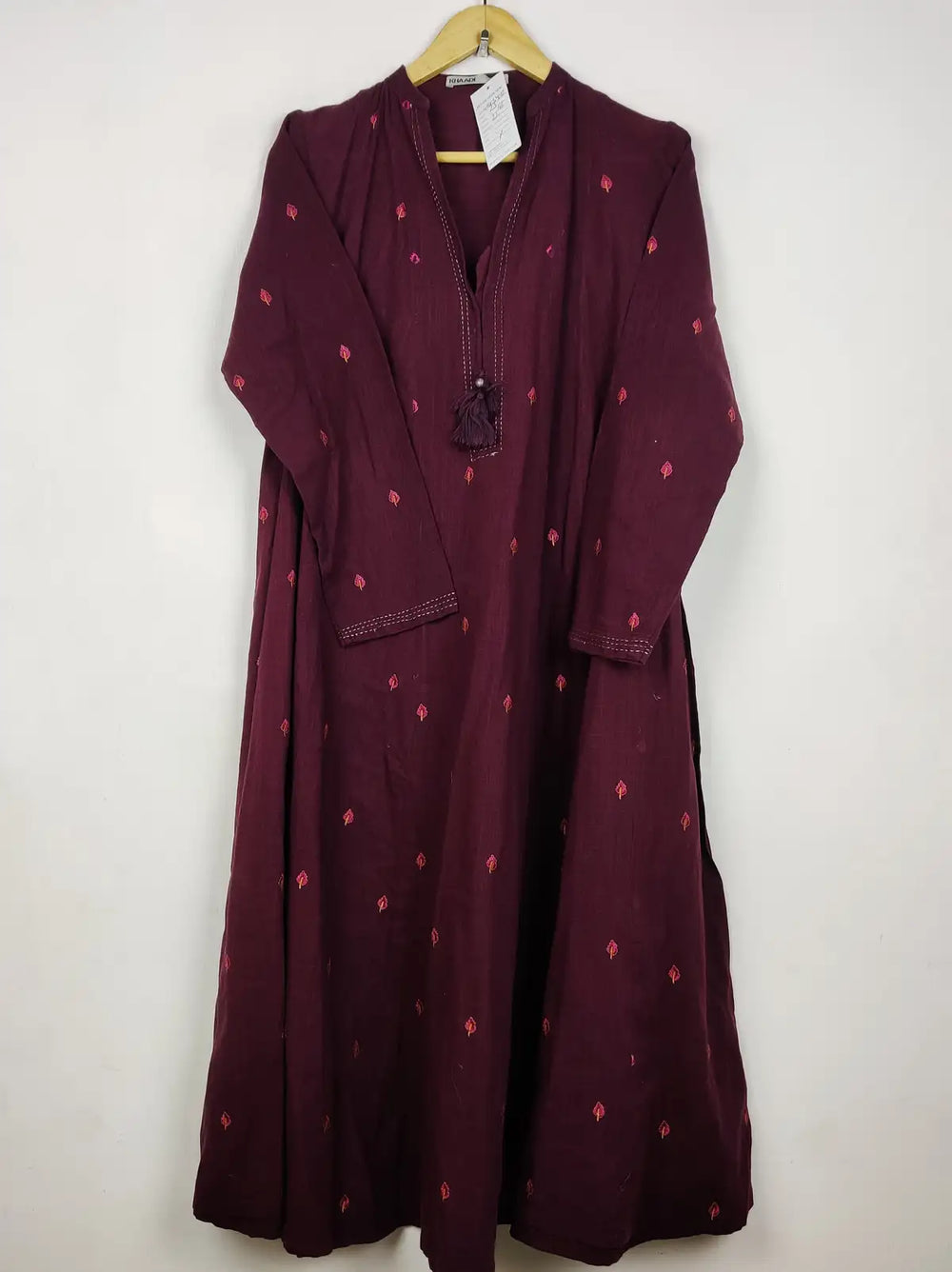 Buy online pre-used pre-loved 100% authentic & Original branded Khaadi (WBK-3442) available in Pakistan. Top international brands avilable.