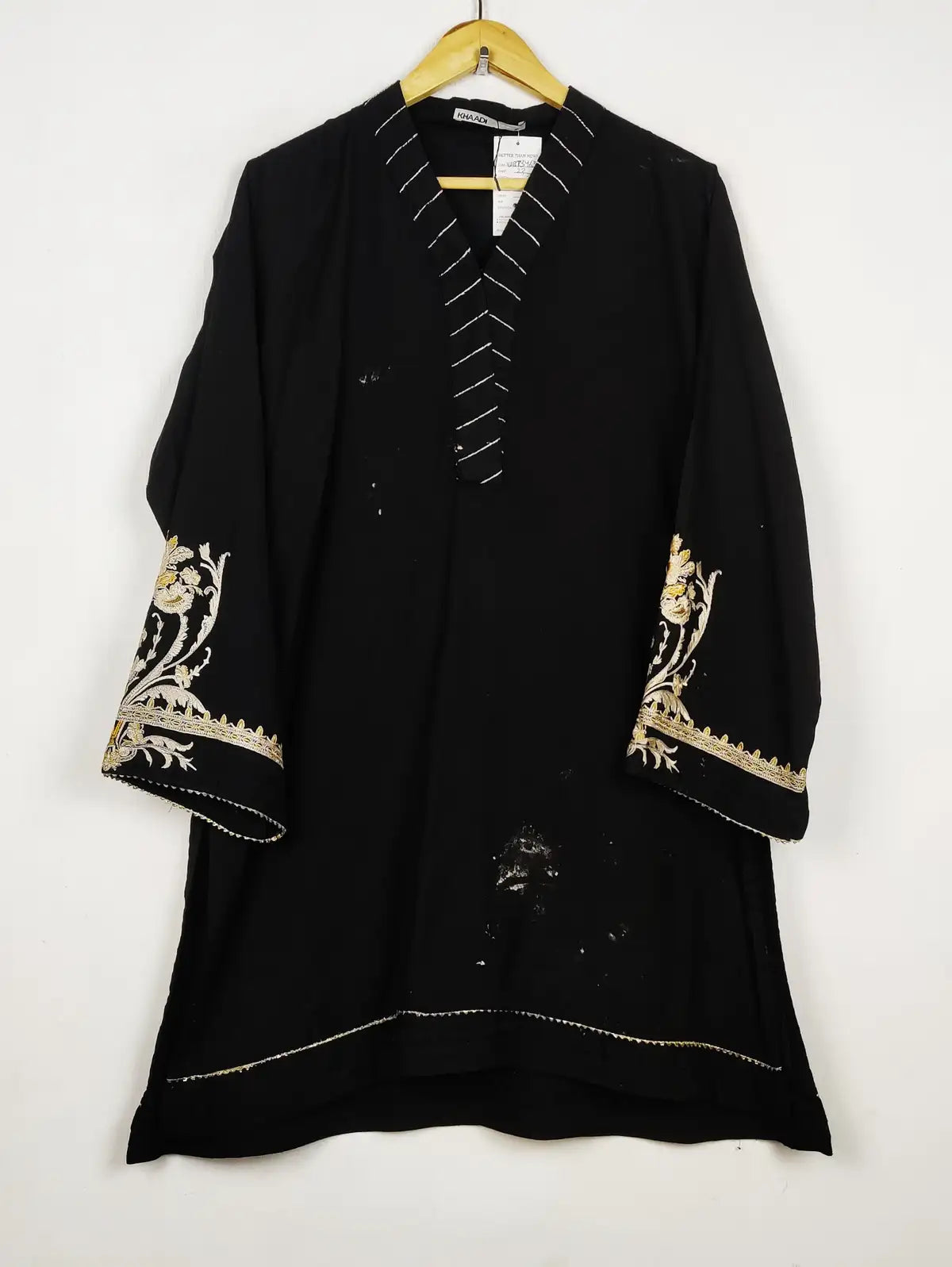 Buy online pre-used pre-loved 100% authentic & Original branded Khaadi (WBK-3463) available in Pakistan. Top international brands avilable.