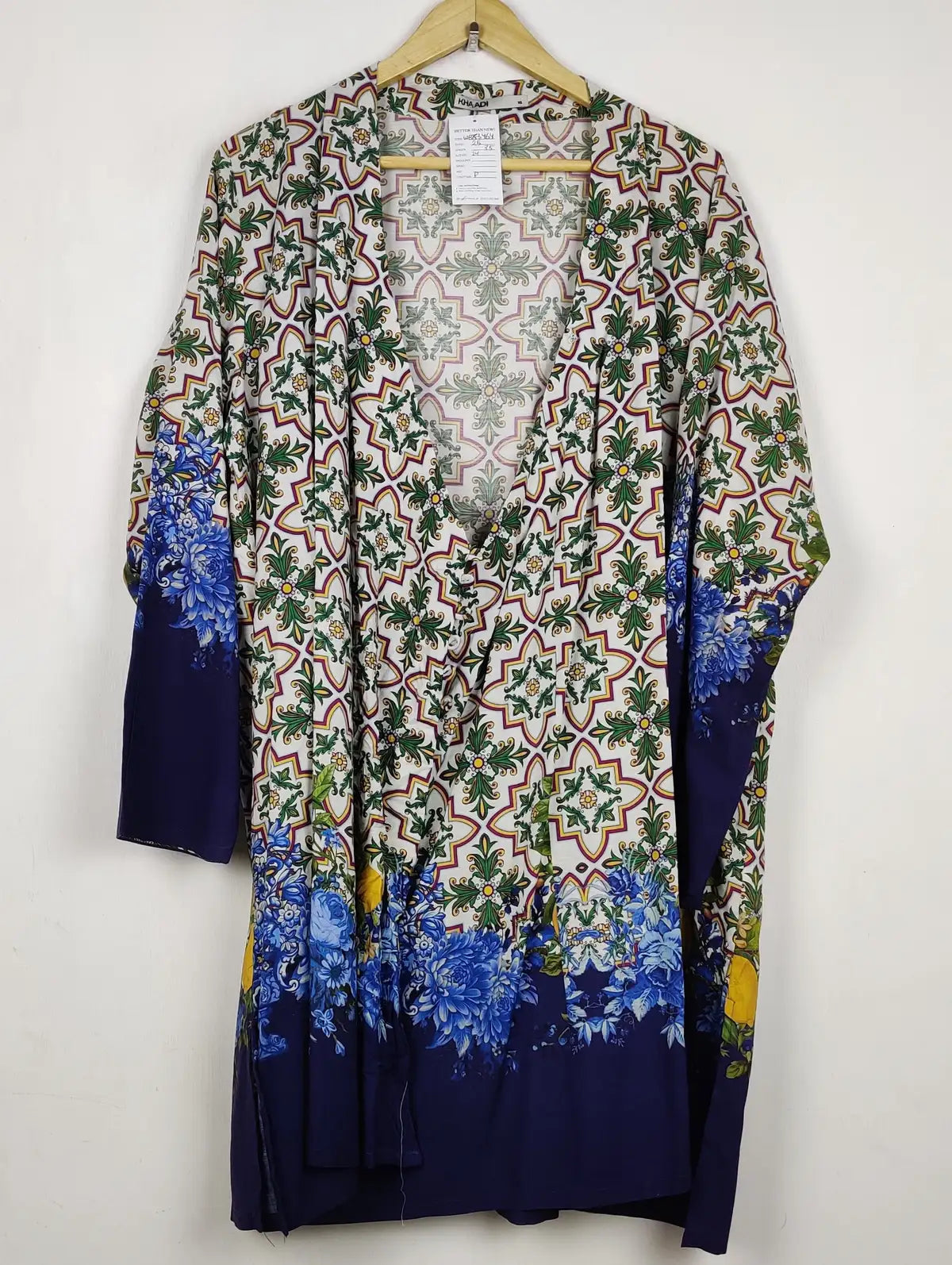 Buy online pre-used pre-loved 100% authentic & Original branded Khaadi (WBK-3464) available in Pakistan. Top international brands avilable.