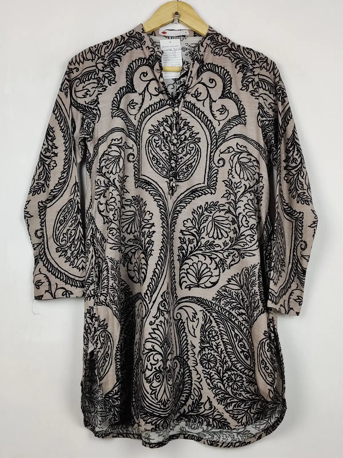 Buy online pre-used pre-loved 100% authentic & Original branded Khaadi (WBK-3472) available in Pakistan. Top international brands avilable.