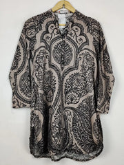 Buy online pre-used pre-loved 100% authentic & Original branded Khaadi (WBK-3472) available in Pakistan. Top international brands avilable.