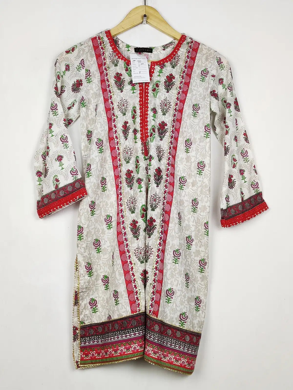 Buy online pre-used pre-loved 100% authentic & Original branded J.Girls (WBK-3497) available in Pakistan. Top international brands avilable.