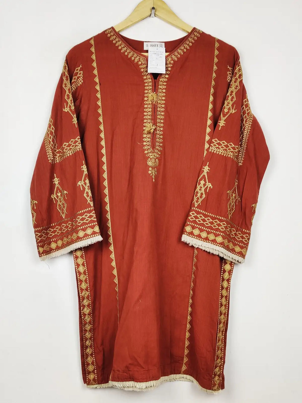 Buy online pre-used pre-loved 100% authentic & Original branded Sohaye (WBK-3531) available in Pakistan. Top international brands avilable.