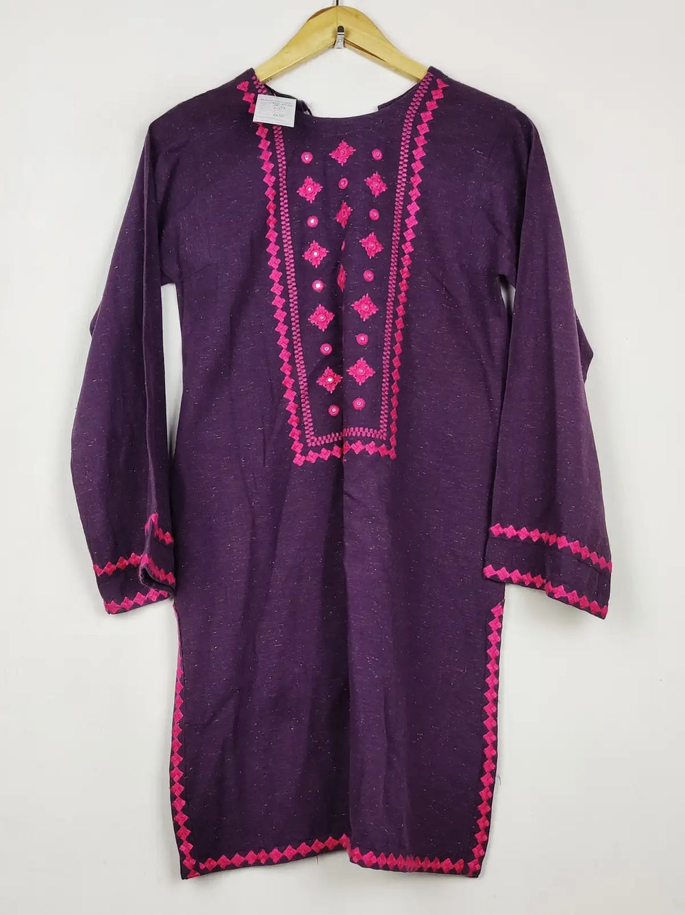 Buy online pre-used pre-loved 100% authentic & Original branded J.Pret (WBK-3536) available in Pakistan. Top international brands avilable.
