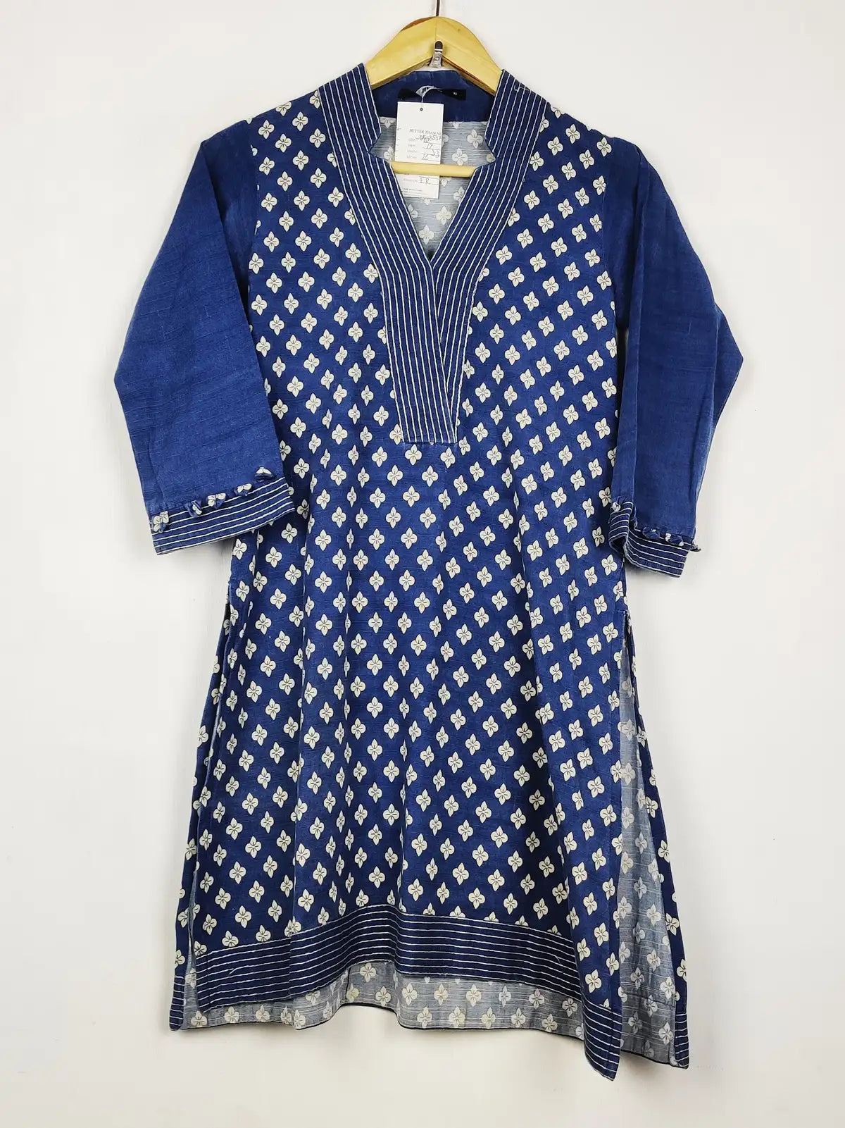 Buy online pre-used pre-loved 100% authentic & Original branded Khaadi (WBK-3537) available in Pakistan. Top international brands avilable.