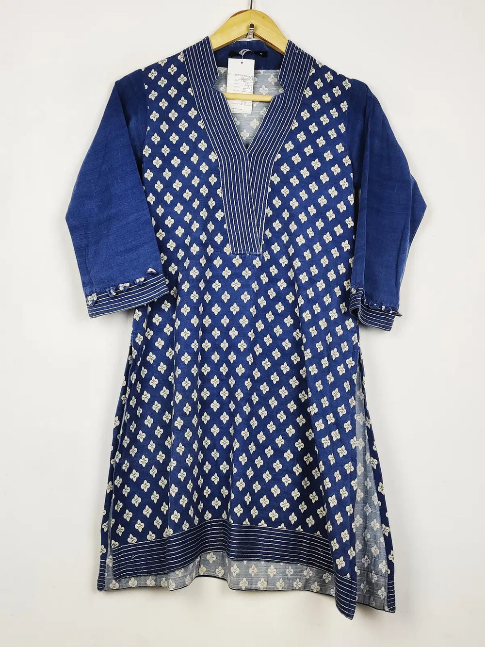 Buy online pre-used pre-loved 100% authentic & Original branded Khaadi (WBK-3537) available in Pakistan. Top international brands avilable.