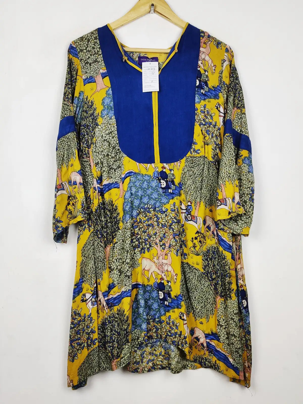 Buy online pre-used pre-loved 100% authentic & Original branded Sana Safinaz (WBK-3558) available in Pakistan. Top international brands avilable.