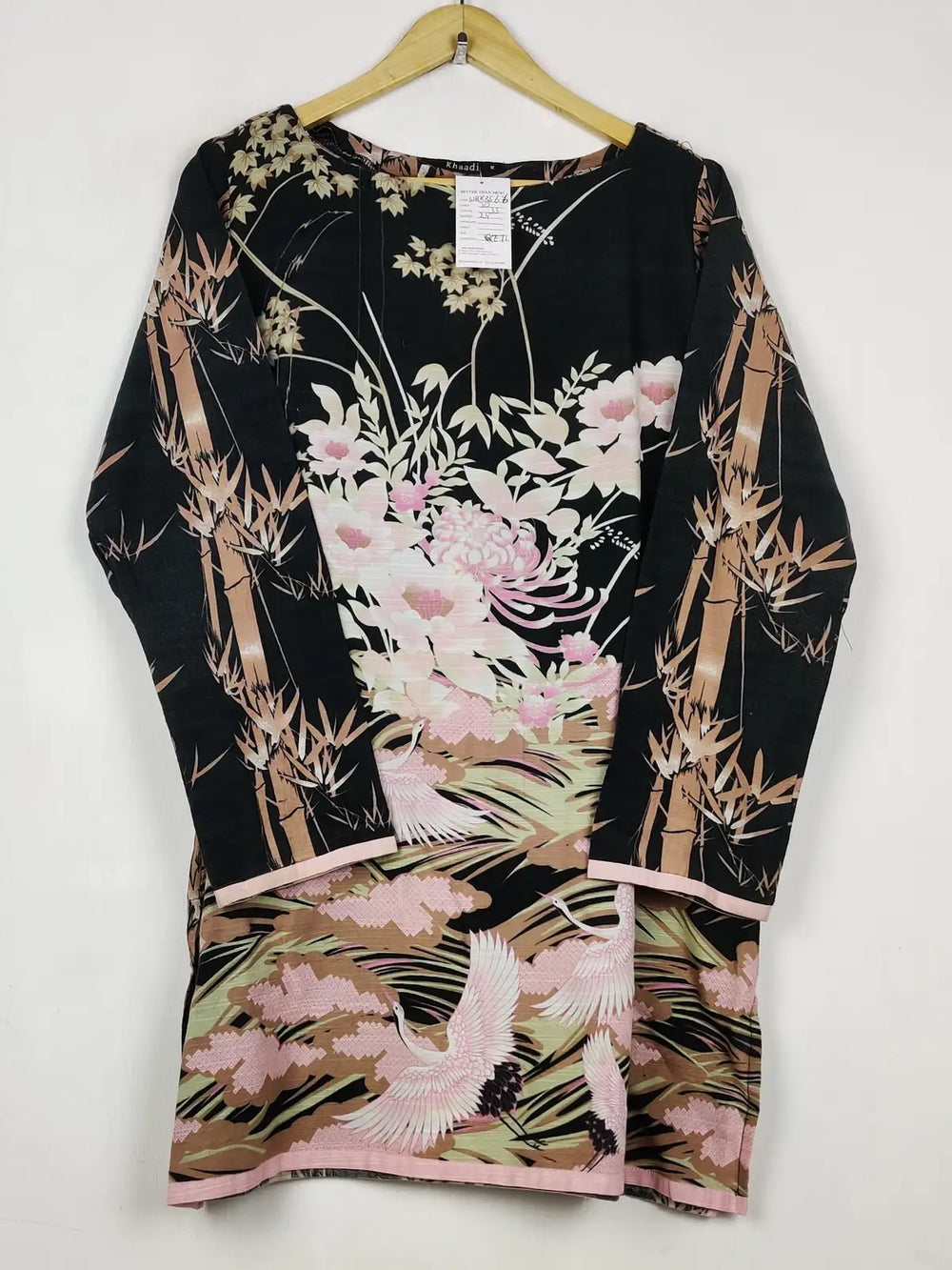 Buy online pre-used pre-loved 100% authentic & Original branded Khaadi (WBK-3566) available in Pakistan. Top international brands avilable.