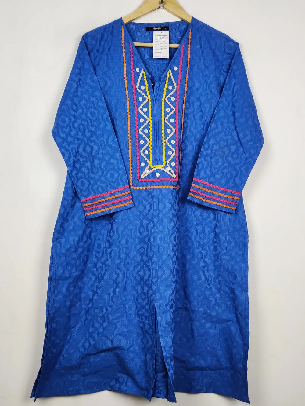 Buy online pre-used pre-loved 100% authentic & Original branded Khaadi (WBK-3569) available in Pakistan. Top international brands avilable.