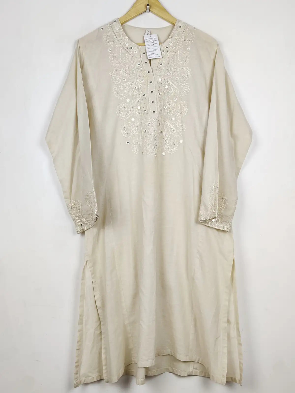 Buy online pre-used pre-loved 100% authentic & Original branded Ethnic (WBK-3581) available in Pakistan. Top international brands avilable.