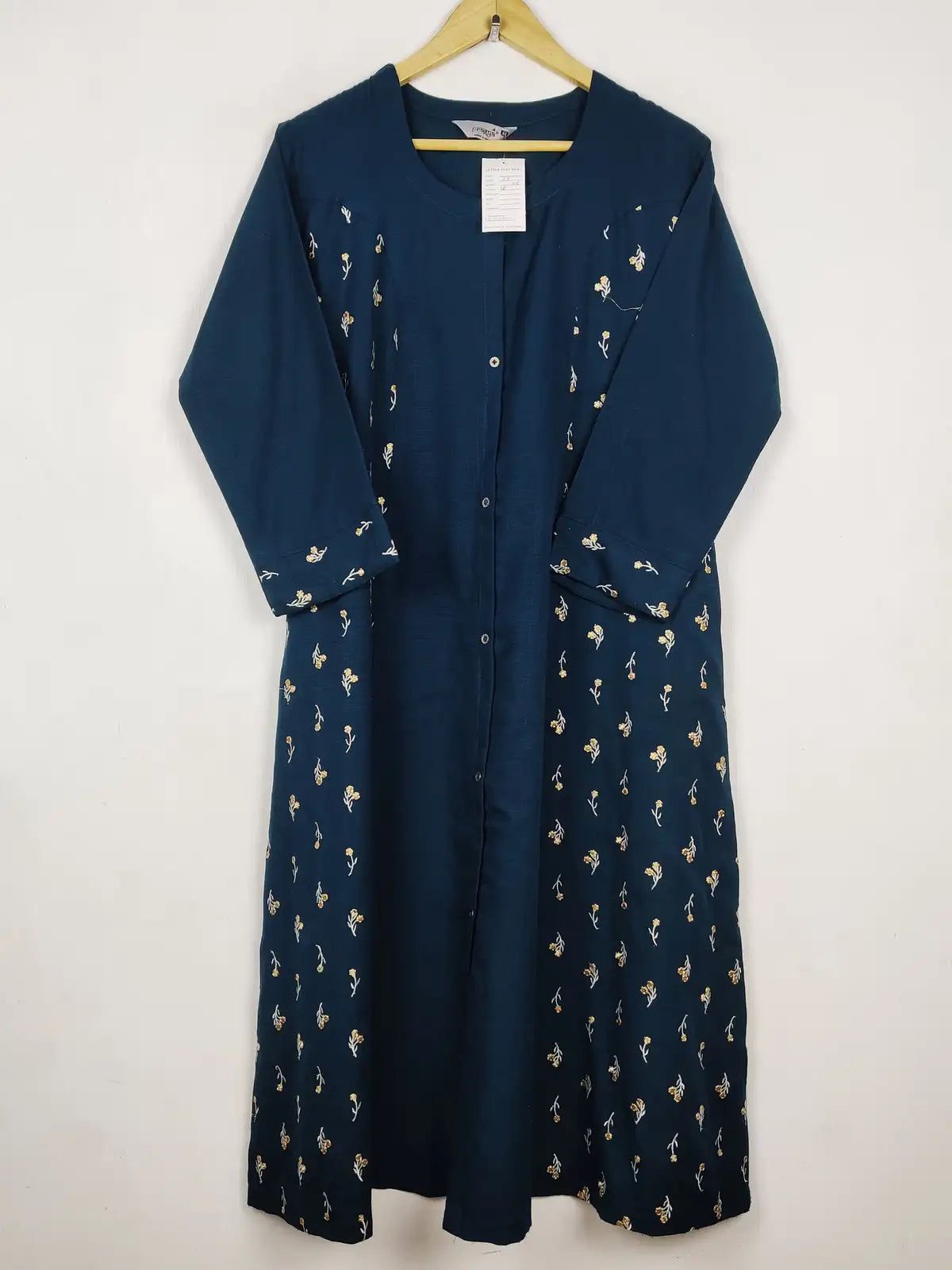 Buy online pre-used pre-loved 100% authentic & Original branded Pragya (WBK-3609) available in Pakistan. Top international brands avilable.