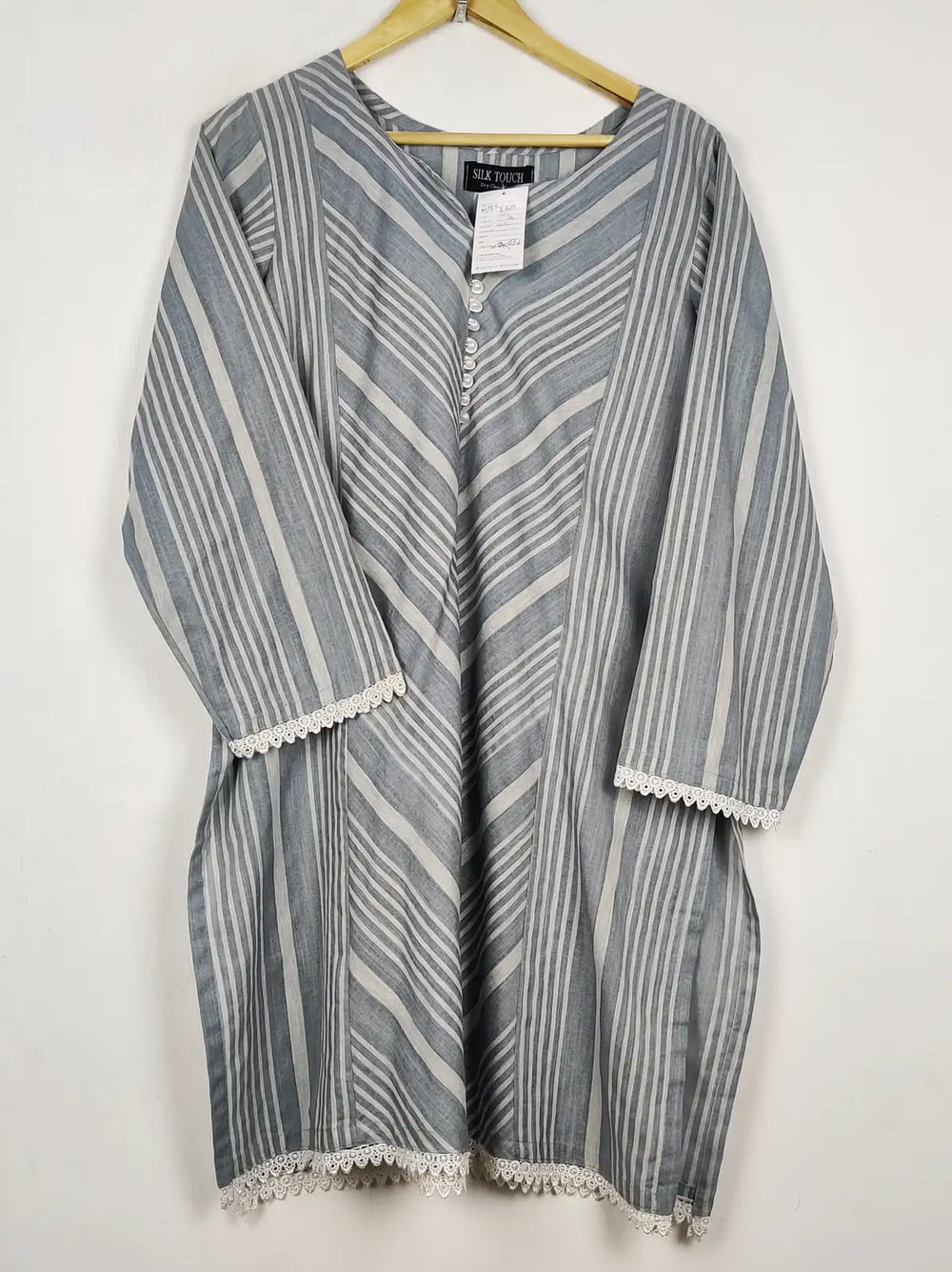 Buy online pre-used pre-loved 100% authentic & Original branded Silk Touch (WBK-3615) available in Pakistan. Top international brands avilable.