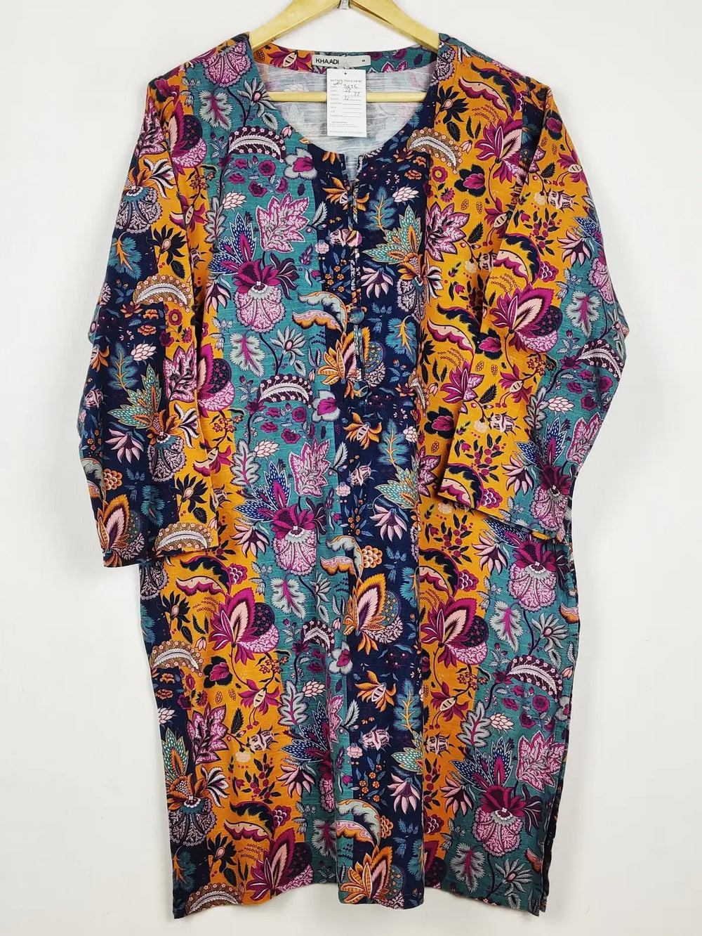 Buy online pre-used pre-loved 100% authentic & Original branded Khaadi (WBK-3636) available in Pakistan. Top international brands avilable.