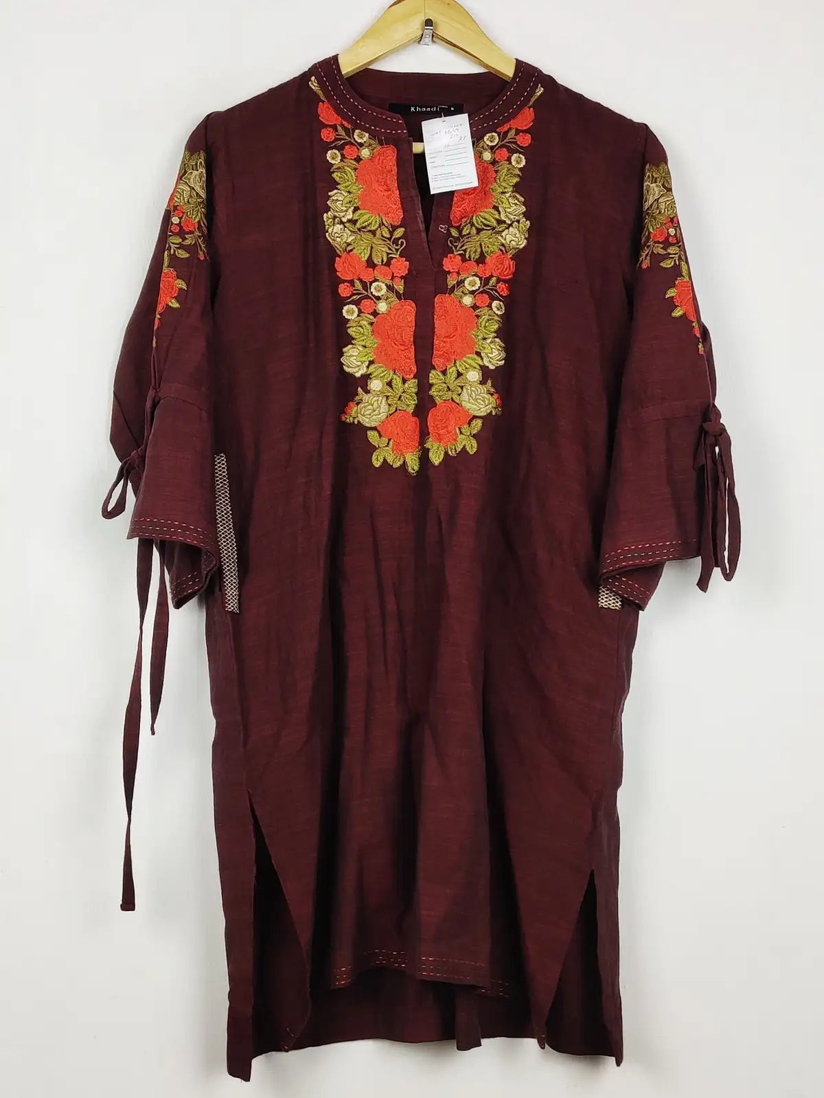 Buy online pre-used pre-loved 100% authentic & Original branded Khaadi (WBK-3639) available in Pakistan. Top international brands avilable.
