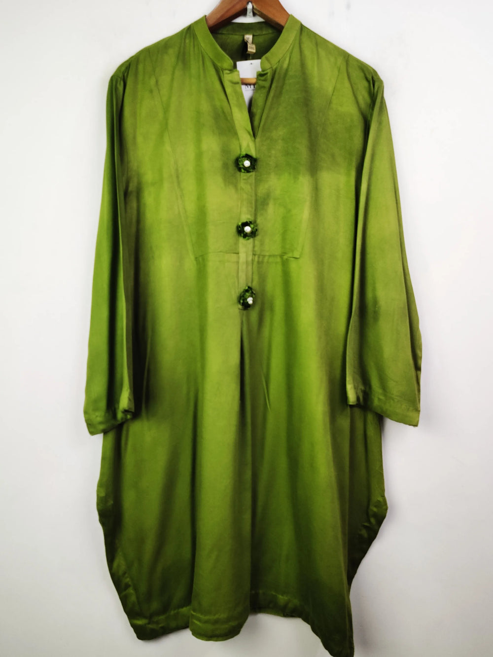 Buy online pre-used pre-loved 100% authentic & Original branded Ethnic (WBK-365) available in Pakistan. Top international brands avilable.