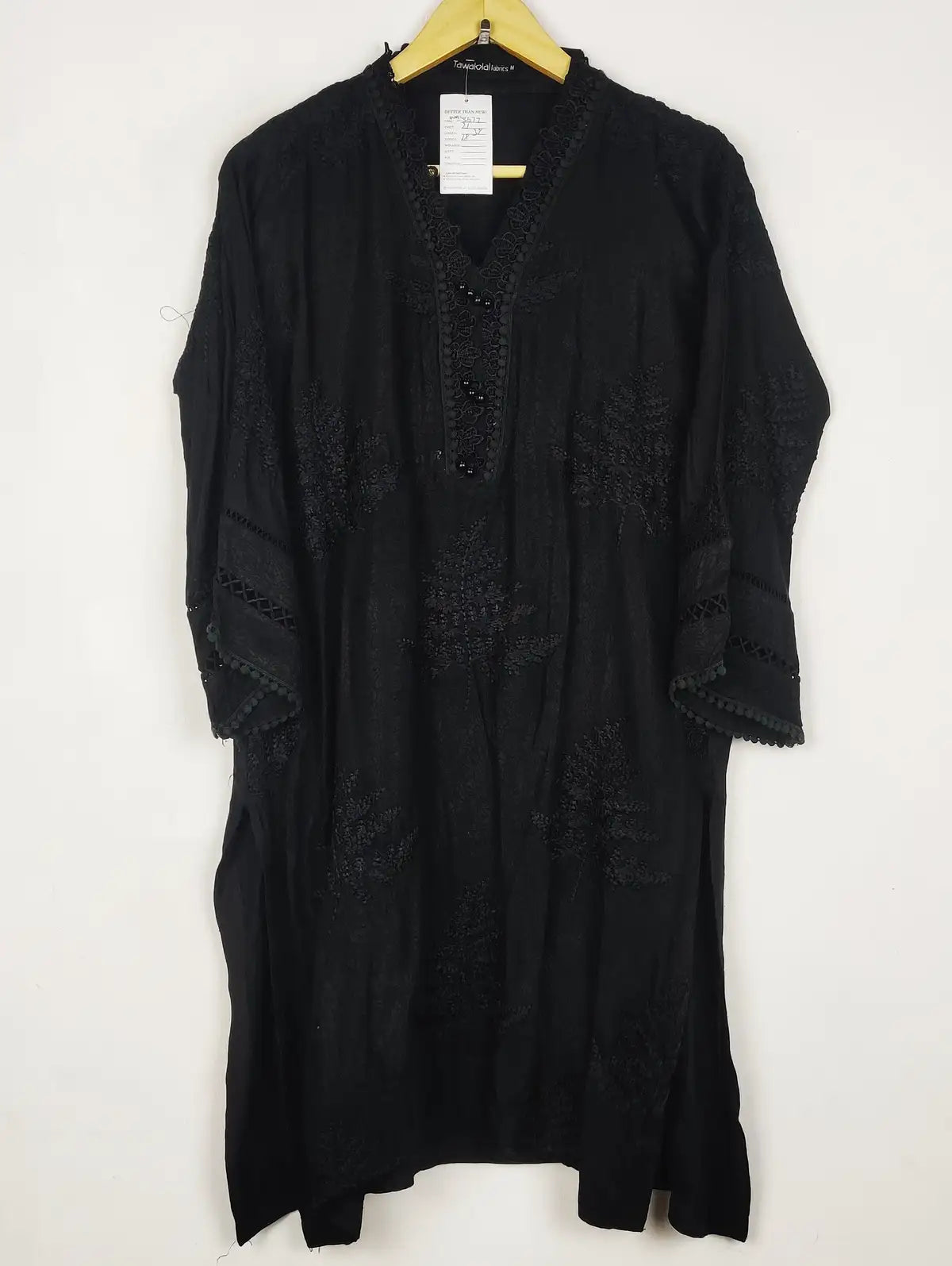 Buy online pre-used pre-loved 100% authentic & Original branded Tawakal (WBK-3677) available in Pakistan. Top international brands avilable.