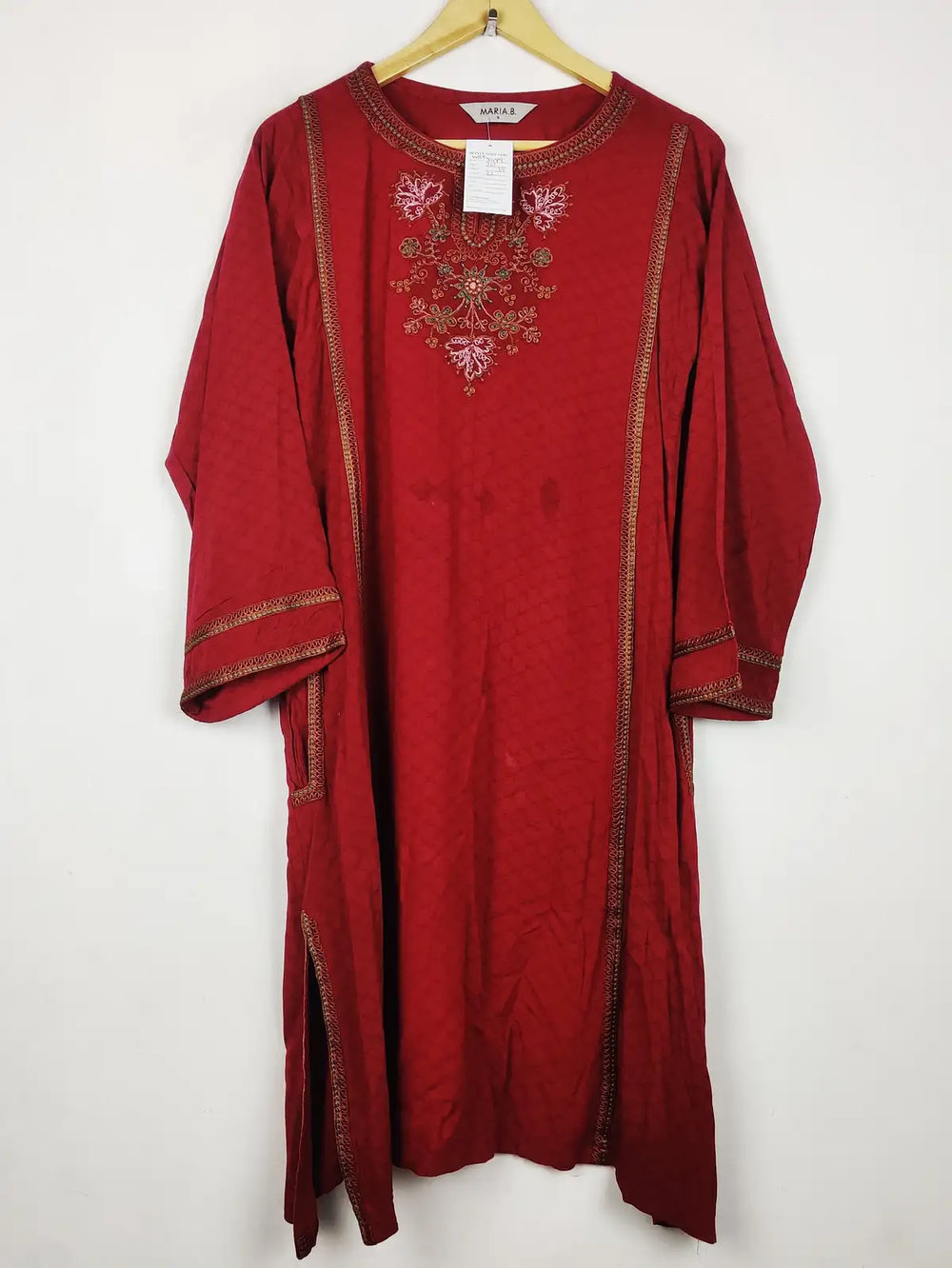 Buy online pre-used pre-loved 100% authentic & Original branded Maria.B. (WBK-3689) available in Pakistan. Top international brands avilable.