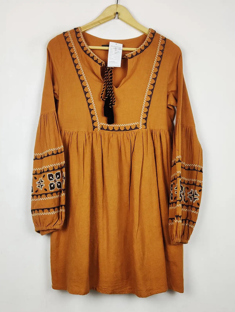 Buy online pre-used pre-loved 100% authentic & Original branded Primark (WBK-3692) available in Pakistan. Top international brands avilable.