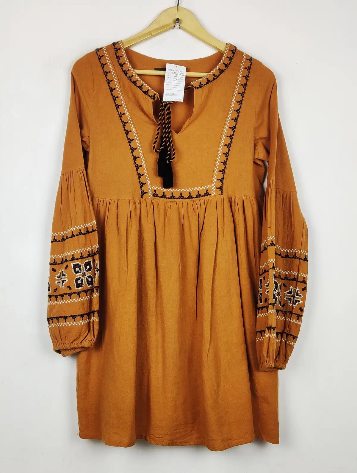 Buy online pre-used pre-loved 100% authentic & Original branded Primark (WBK-3692) available in Pakistan. Top international brands avilable.