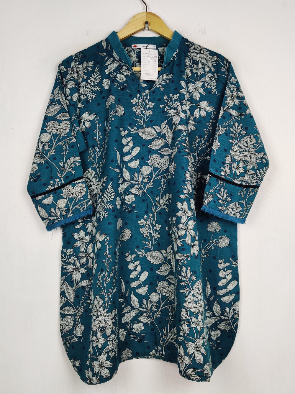 Buy online pre-used pre-loved 100% authentic & Original branded Khaadi (WBK-3713) available in Pakistan. Top international brands avilable.