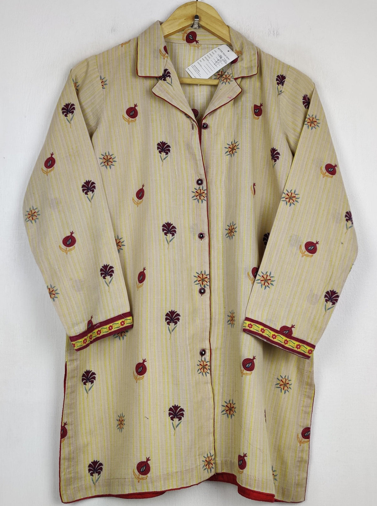 Buy online pre-used pre-loved 100% authentic & Original branded Unknown Brand (WBK-3716) available in Pakistan. Top international brands avilable.