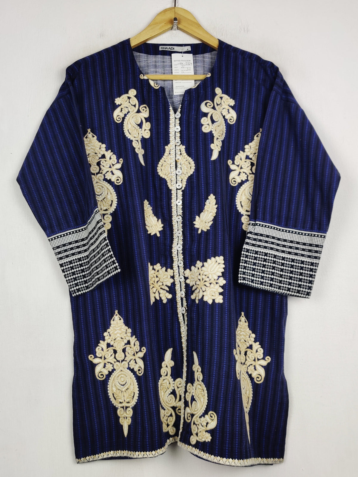 Buy online pre-used pre-loved 100% authentic & Original branded Khaadi (WBK-3724) available in Pakistan. Top international brands avilable.