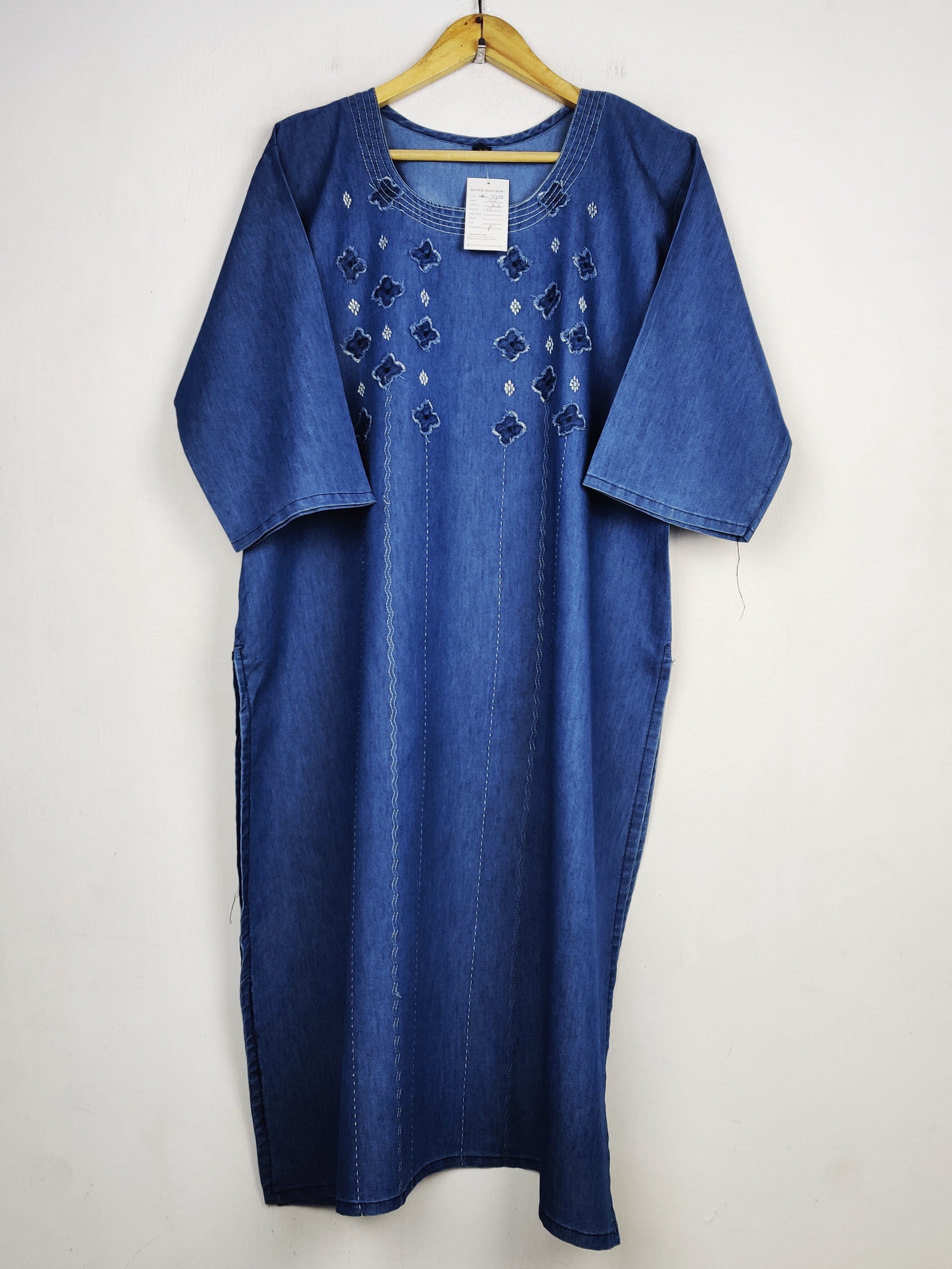 Buy online pre-used pre-loved 100% authentic & Original branded Unknown Brand (WBK-3729) available in Pakistan. Top international brands avilable.