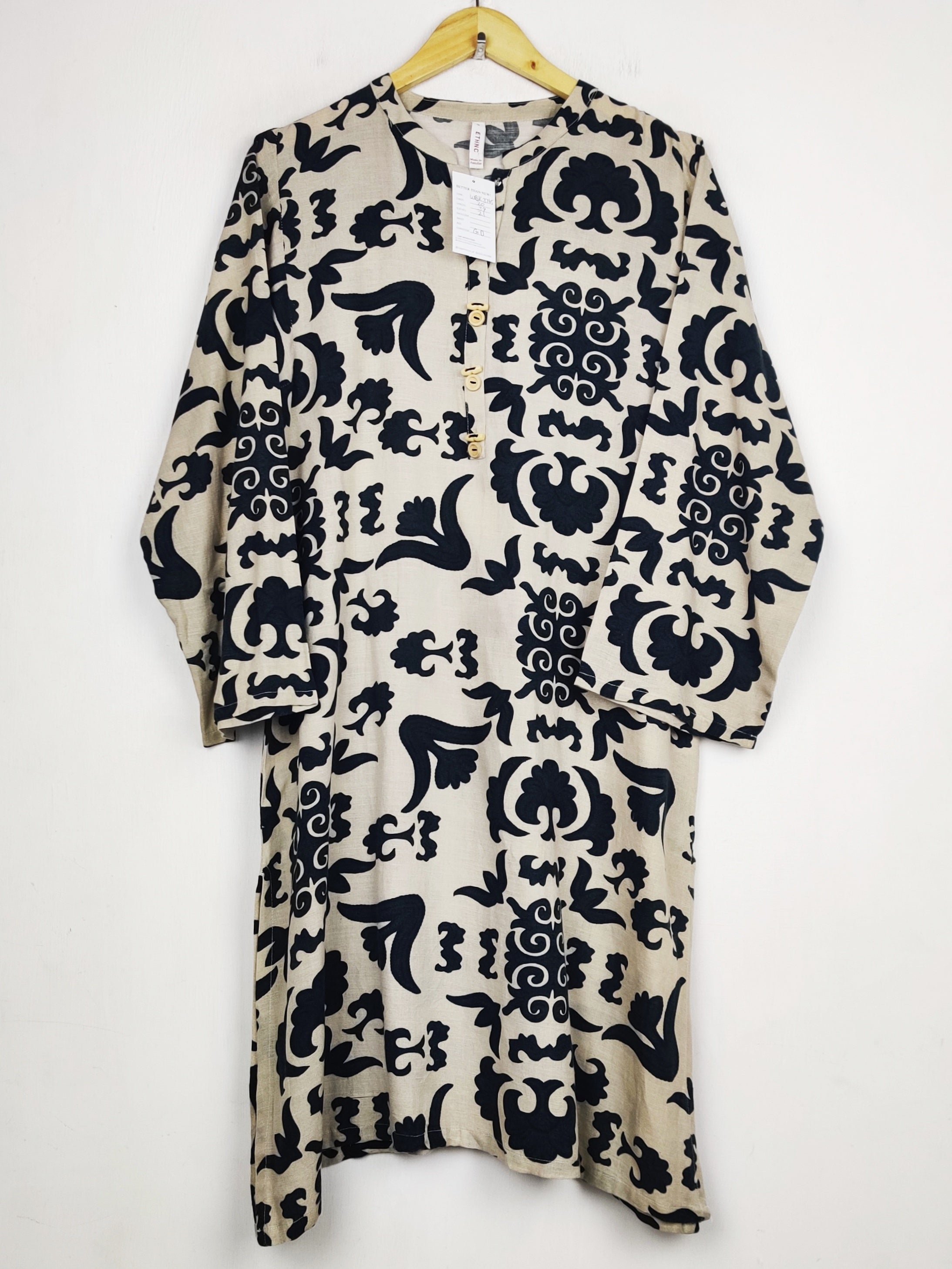 Buy online pre-used pre-loved 100% authentic & Original branded Ethnic (WBK-3745) available in Pakistan. Top international brands avilable.