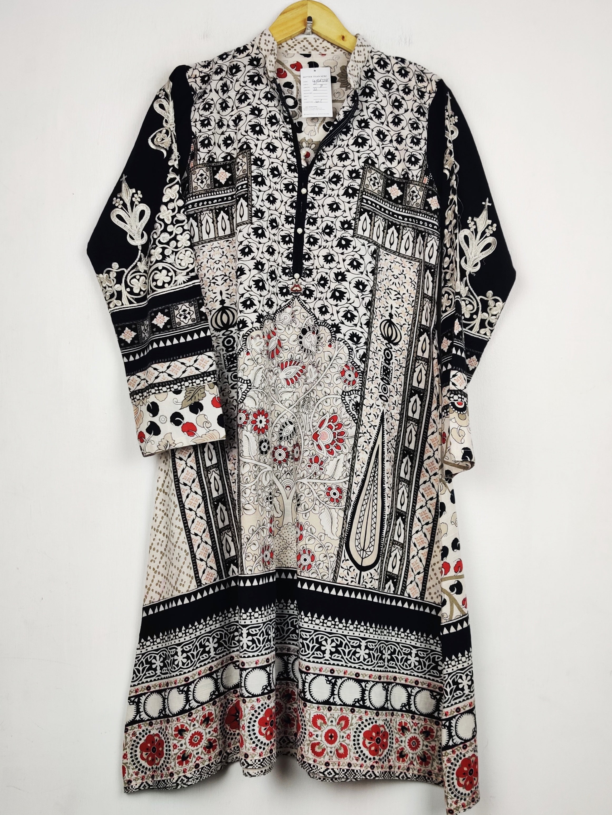 Buy online pre-used pre-loved 100% authentic & Original branded Unknown Brand (WBK-3765) available in Pakistan. Top international brands avilable.