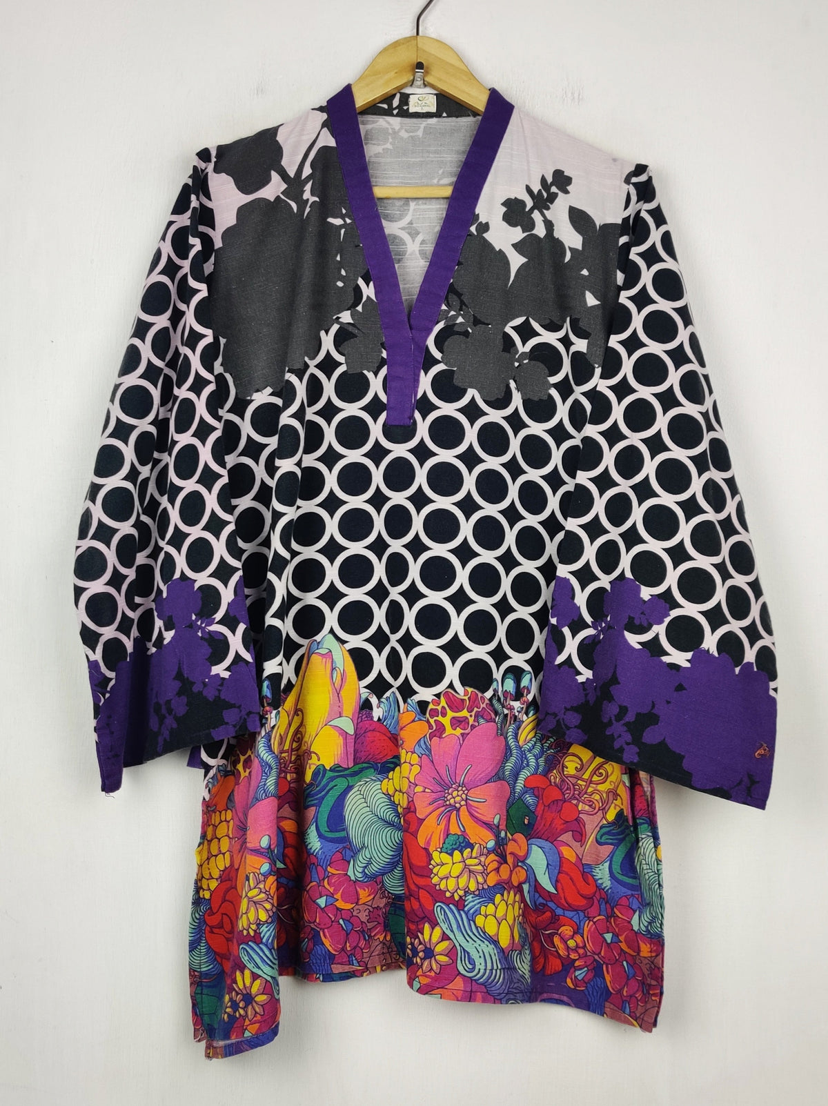 Buy online pre-used pre-loved 100% authentic & Original branded Sonkamal (WBK-3787) available in Pakistan. Top international brands avilable.