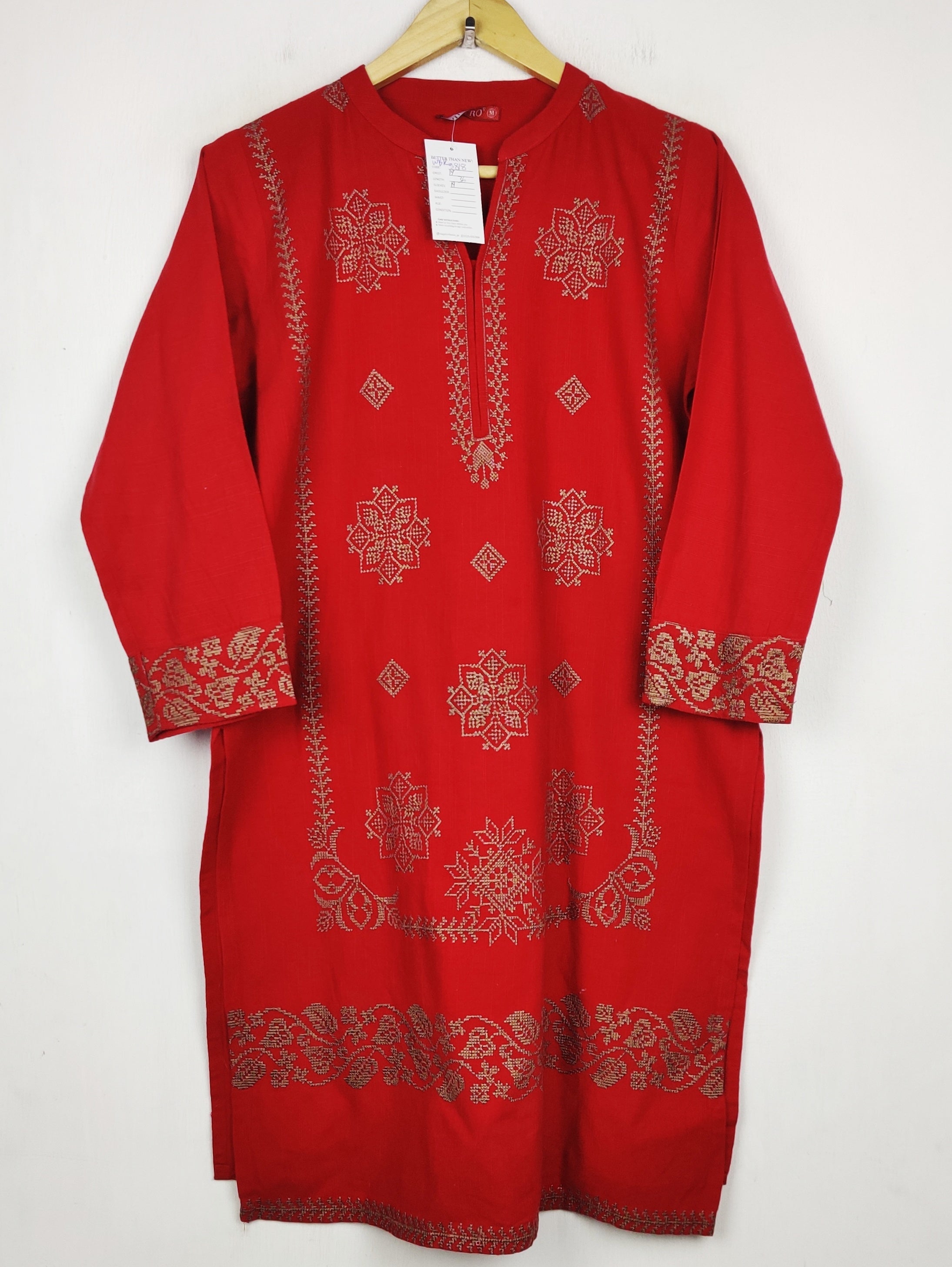 Buy online pre-used pre-loved 100% authentic & Original branded Metro (WBK-3818) available in Pakistan. Top international brands avilable.