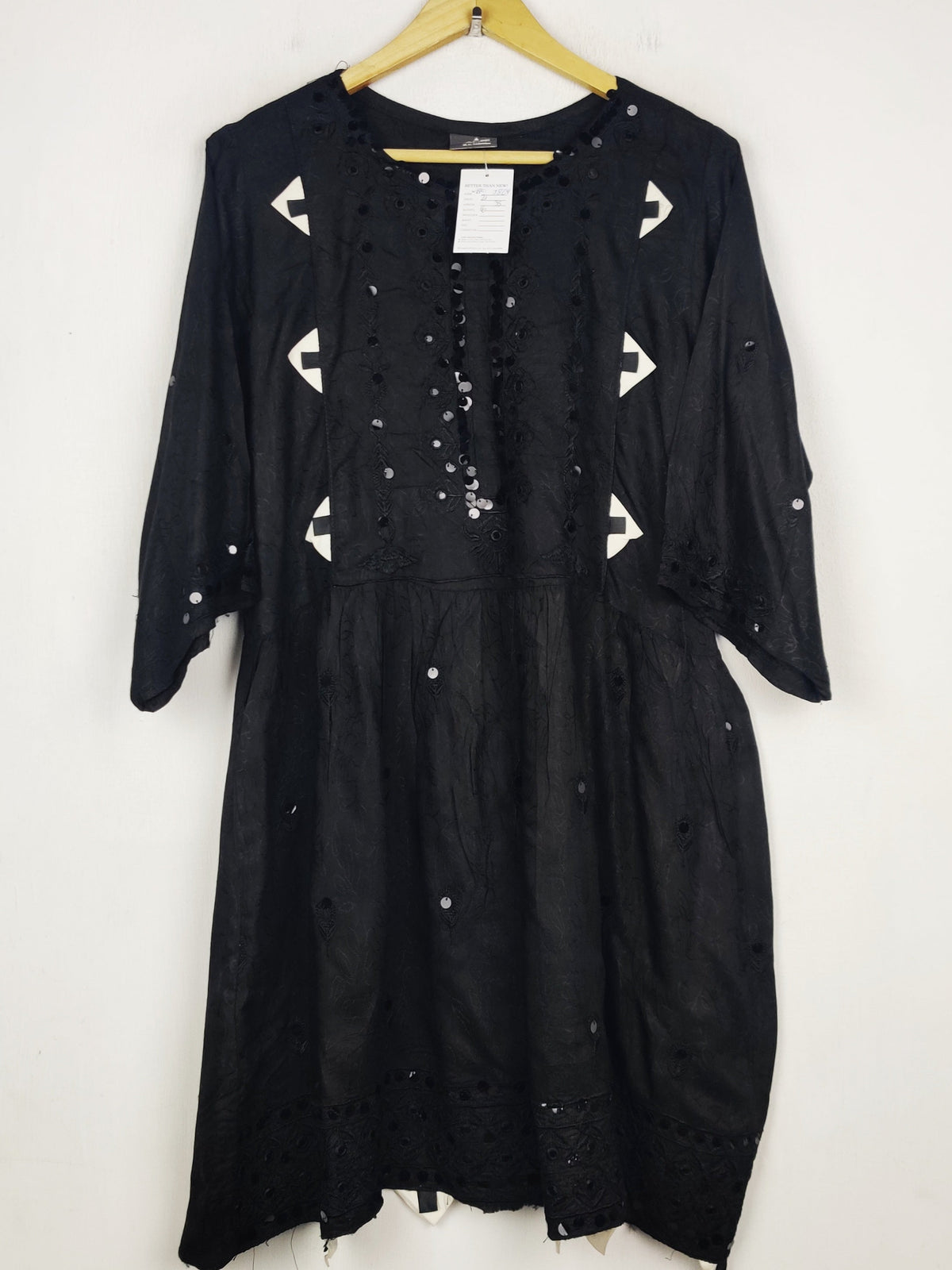 Buy online pre-used pre-loved 100% authentic & Original branded Mm Fashion (WBK-3824) available in Pakistan. Top international brands avilable.