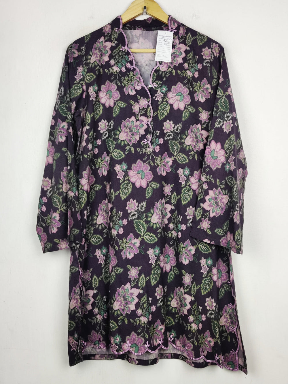 Buy online pre-used pre-loved 100% authentic & Original branded Unknown Brand (WBK-3825) available in Pakistan. Top international brands avilable.