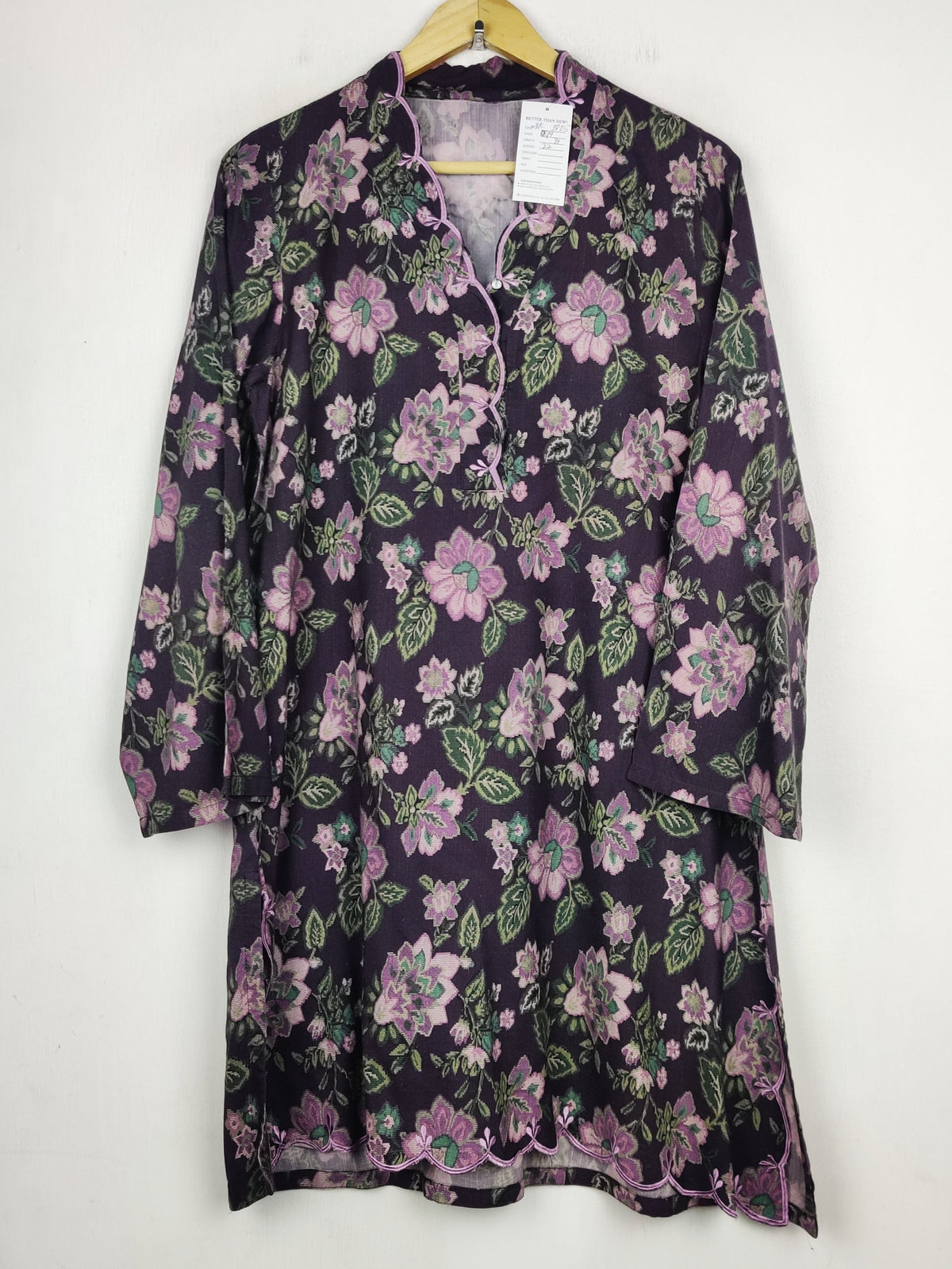 Buy online pre-used pre-loved 100% authentic & Original branded Unknown Brand (WBK-3825) available in Pakistan. Top international brands avilable.