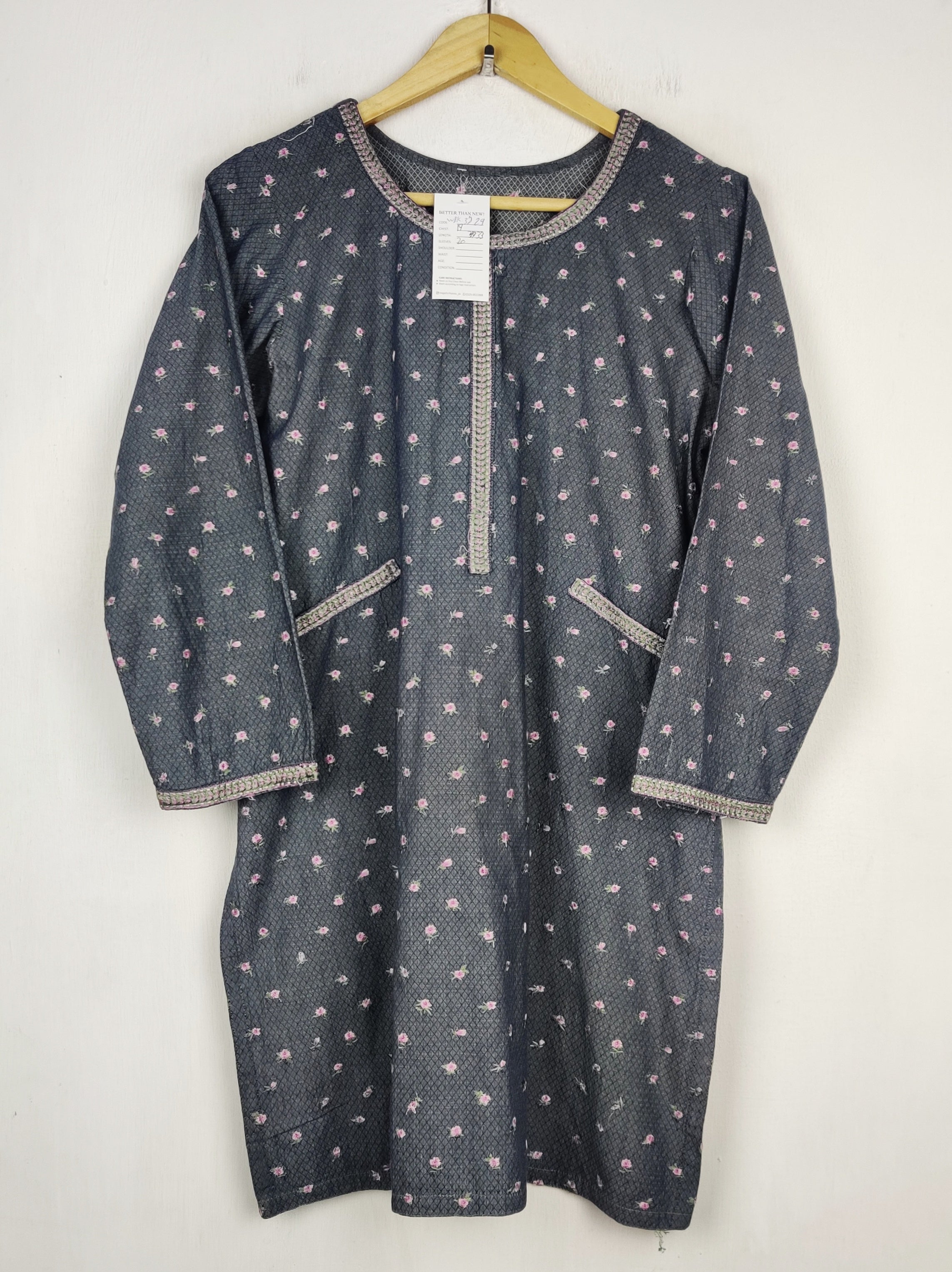 Buy online pre-used pre-loved 100% authentic & Original branded Unknown Brand (WBK-3829) available in Pakistan. Top international brands avilable.
