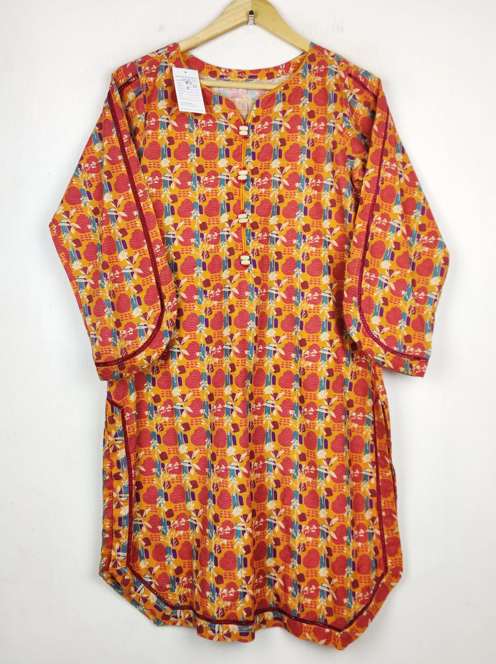 Buy online pre-used pre-loved 100% authentic & Original branded Unknown Brand (WBK-3830) available in Pakistan. Top international brands avilable.