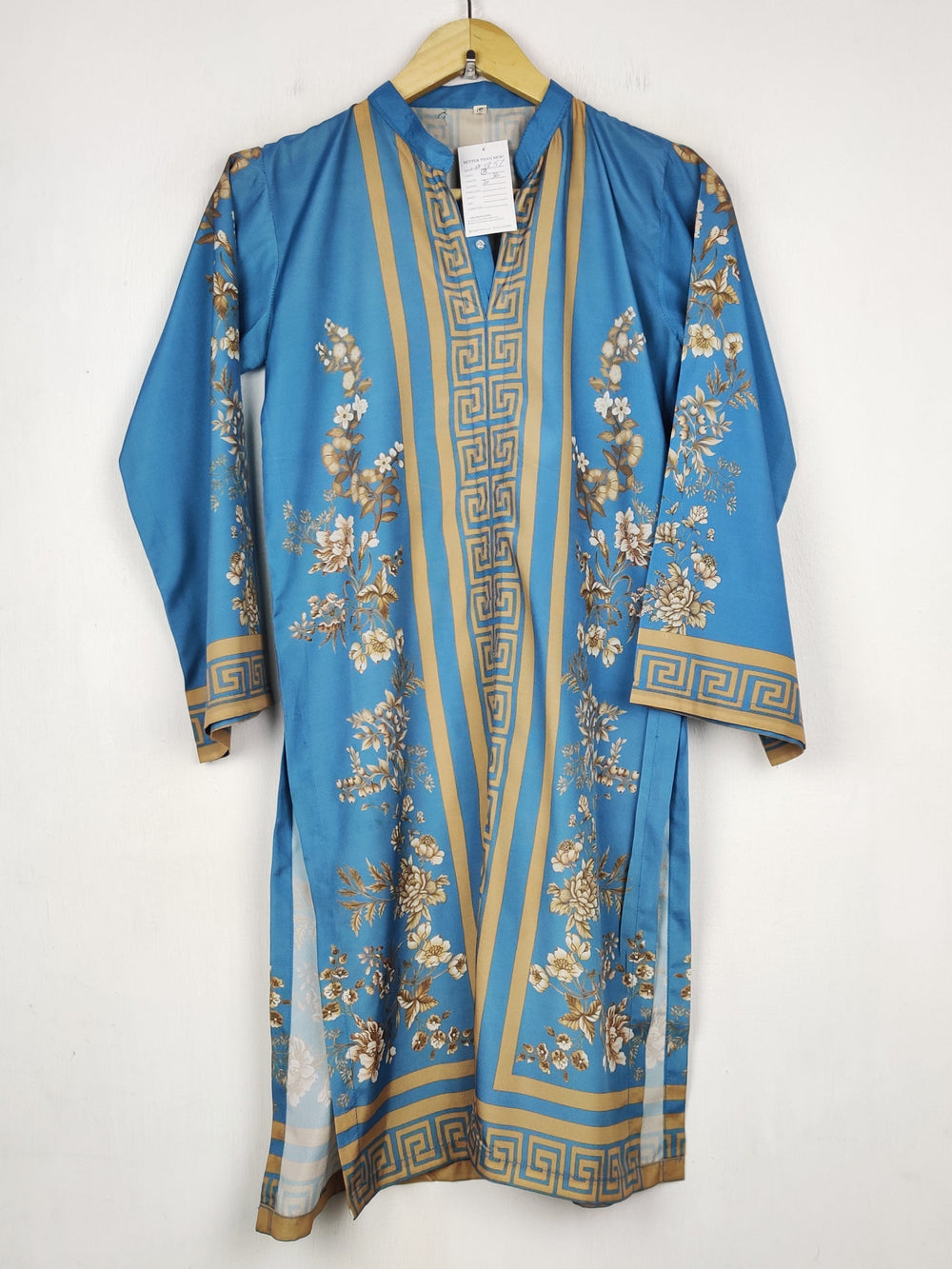 Buy online pre-used pre-loved 100% authentic & Original branded Unknown Brand (WBK-3857) available in Pakistan. Top international brands avilable.