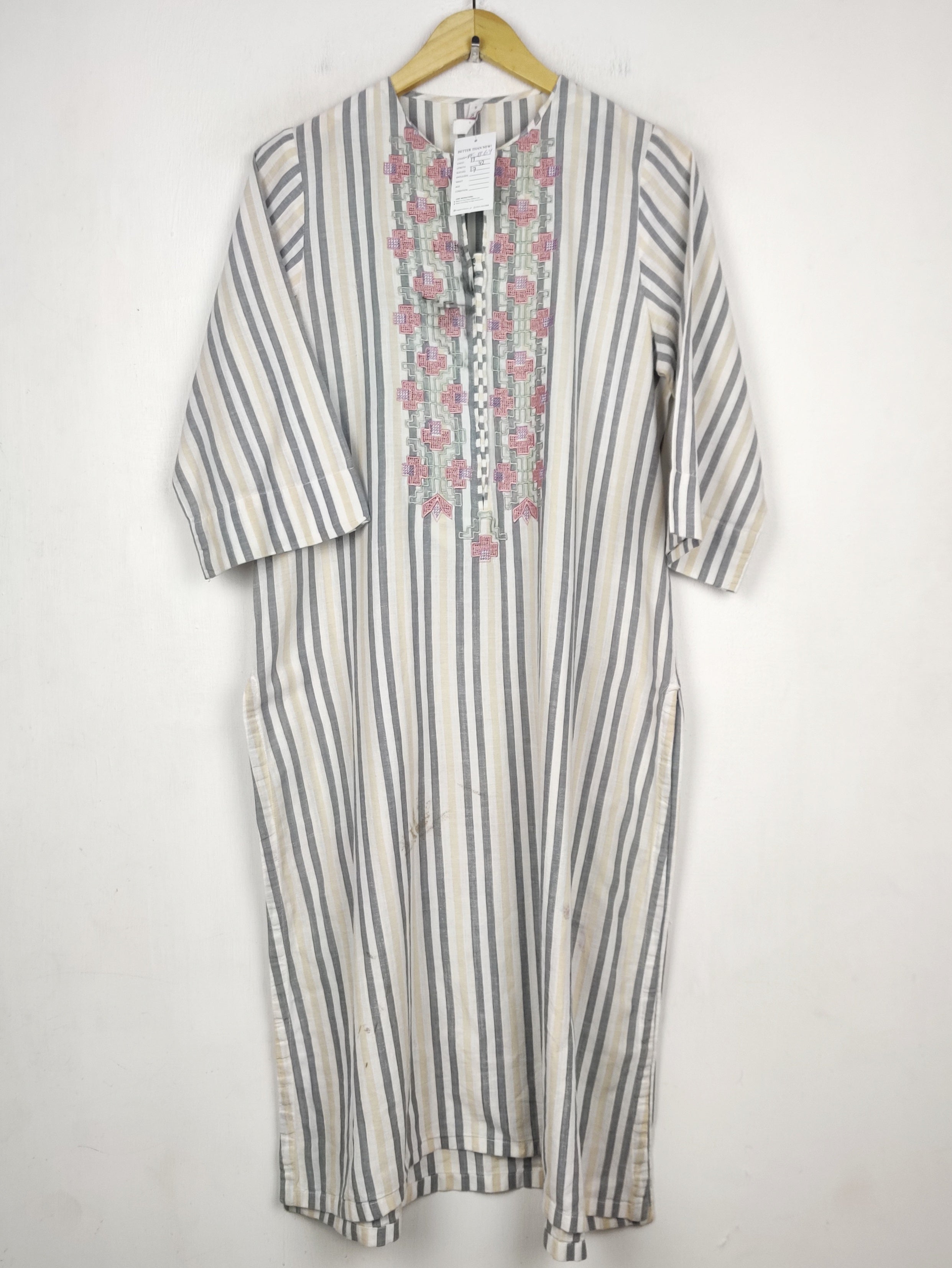 Buy online pre-used pre-loved 100% authentic & Original branded Ethnic (WBK-3864) available in Pakistan. Top international brands avilable.