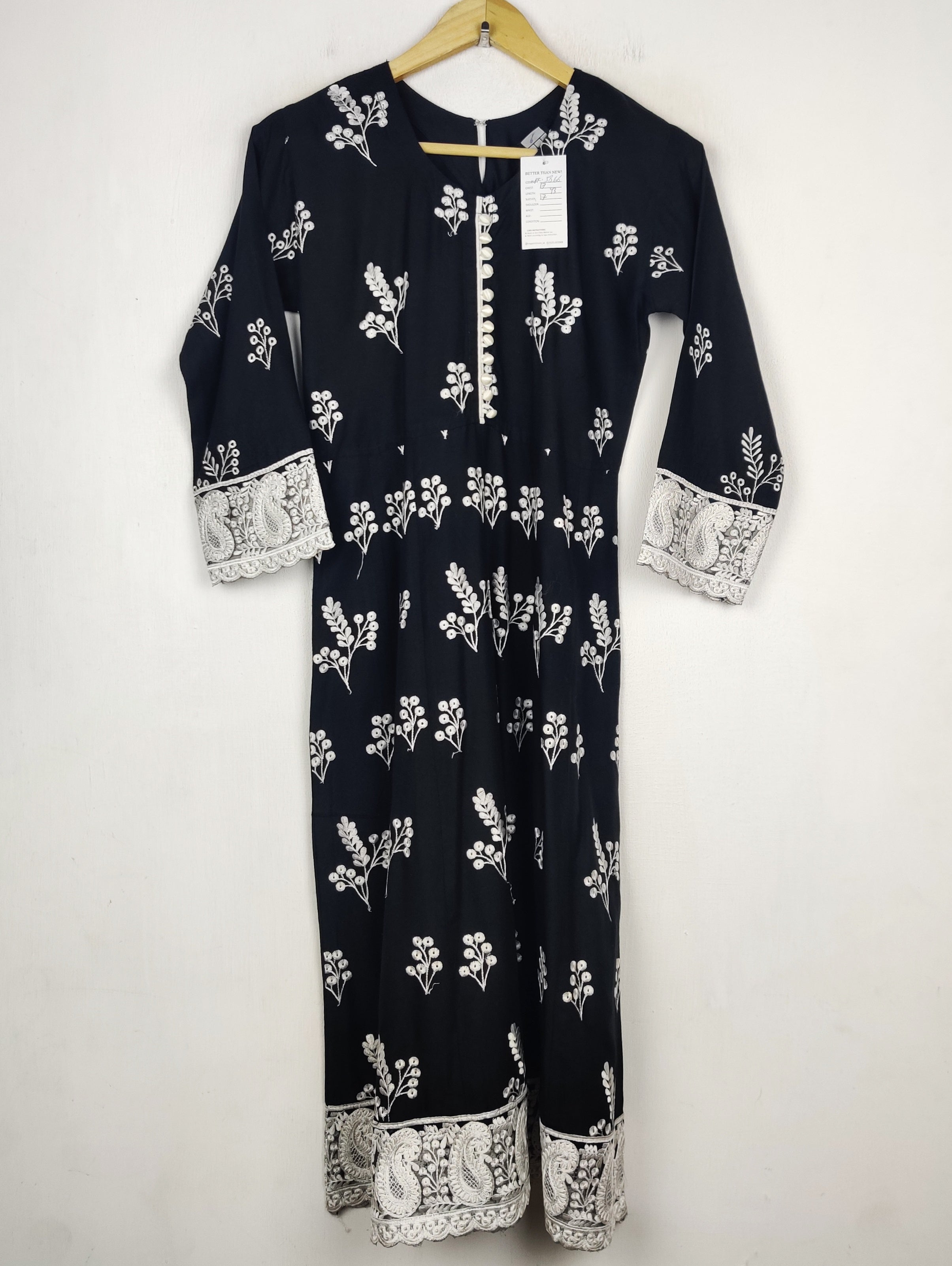 Buy online pre-used pre-loved 100% authentic & Original branded Baba Posh (WBK-3866) available in Pakistan. Top international brands avilable.